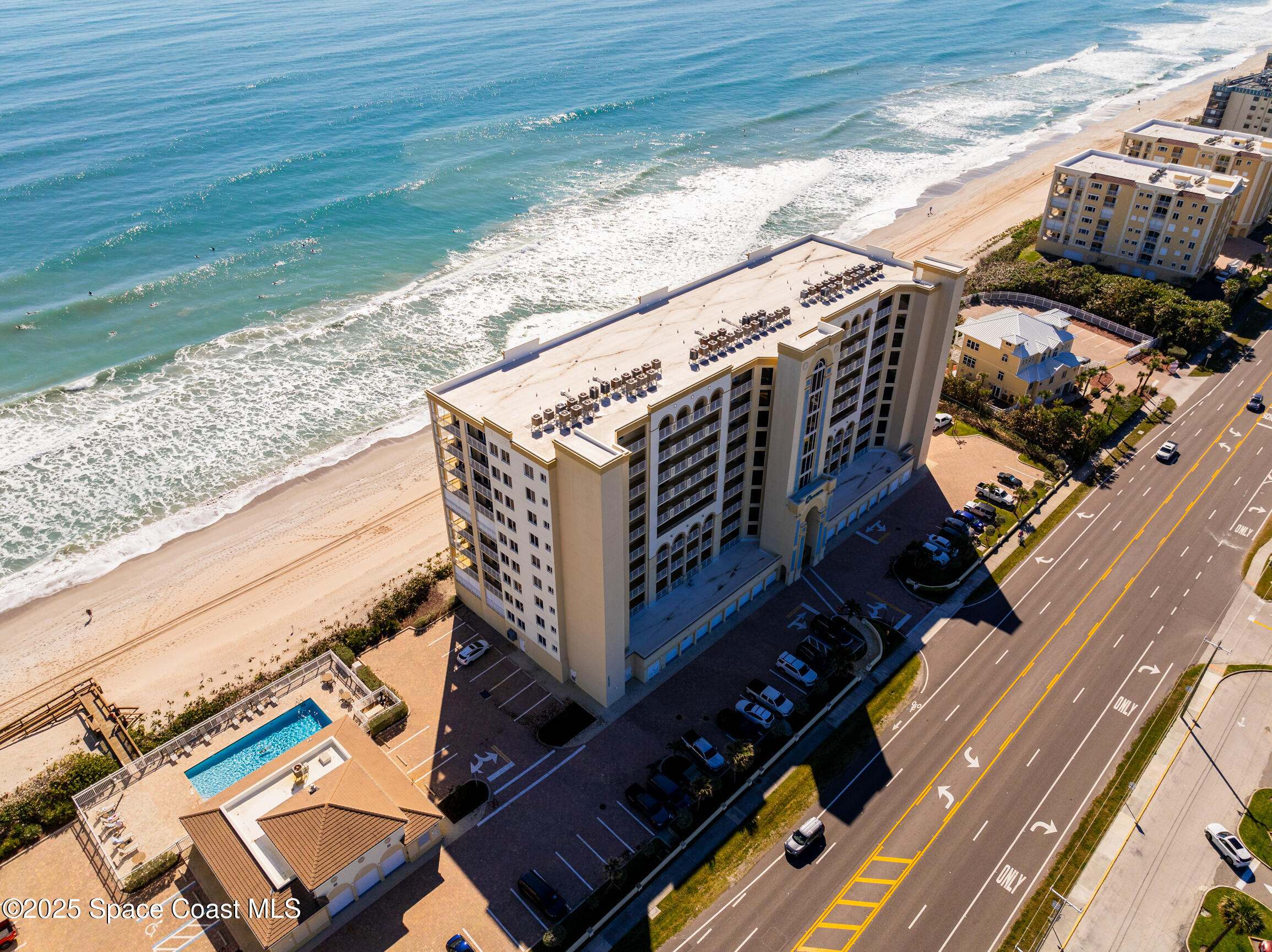 1045 Highway A1a 705