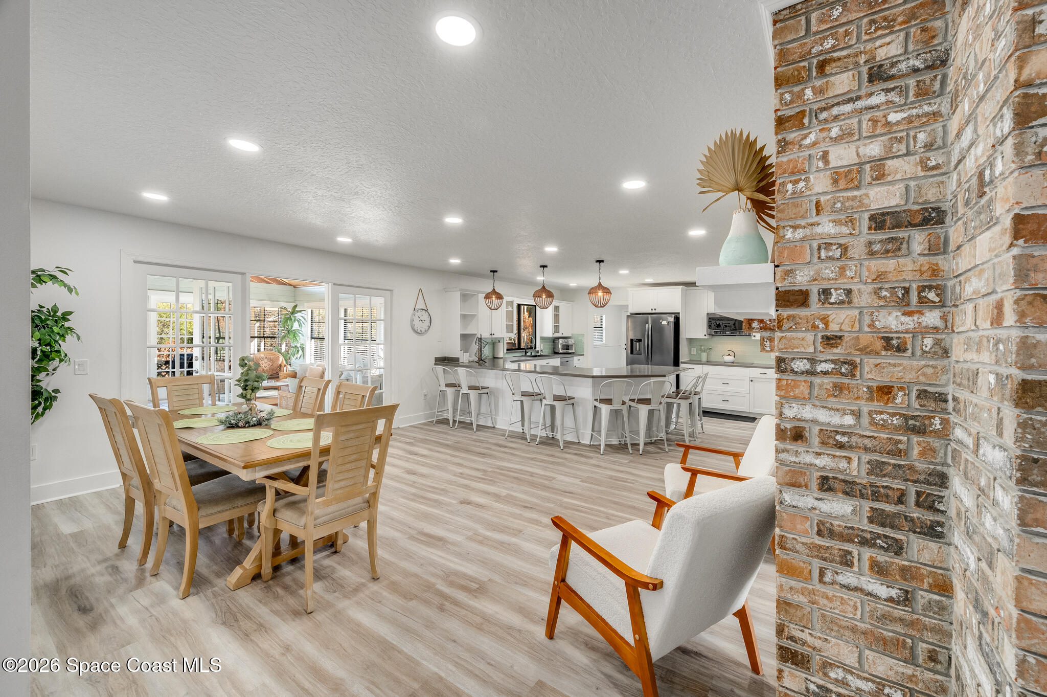 999 Sunswept Road NE