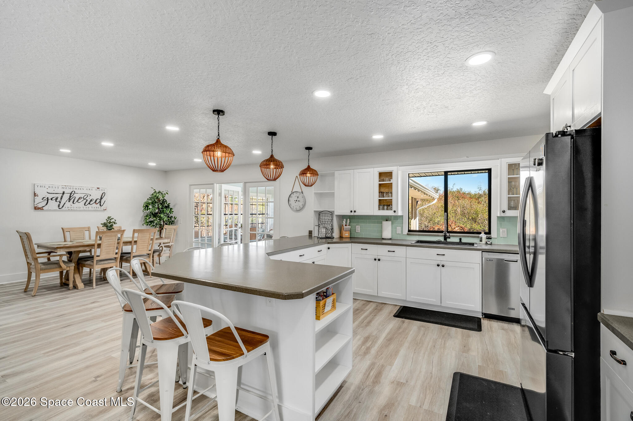 999 Sunswept Road NE