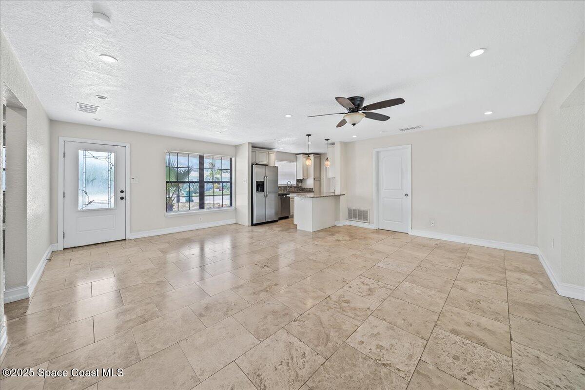 111 Churchill Avenue