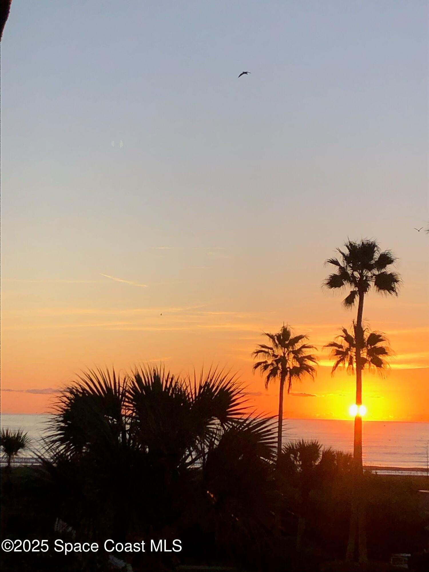 605 Shorewood Drive E306