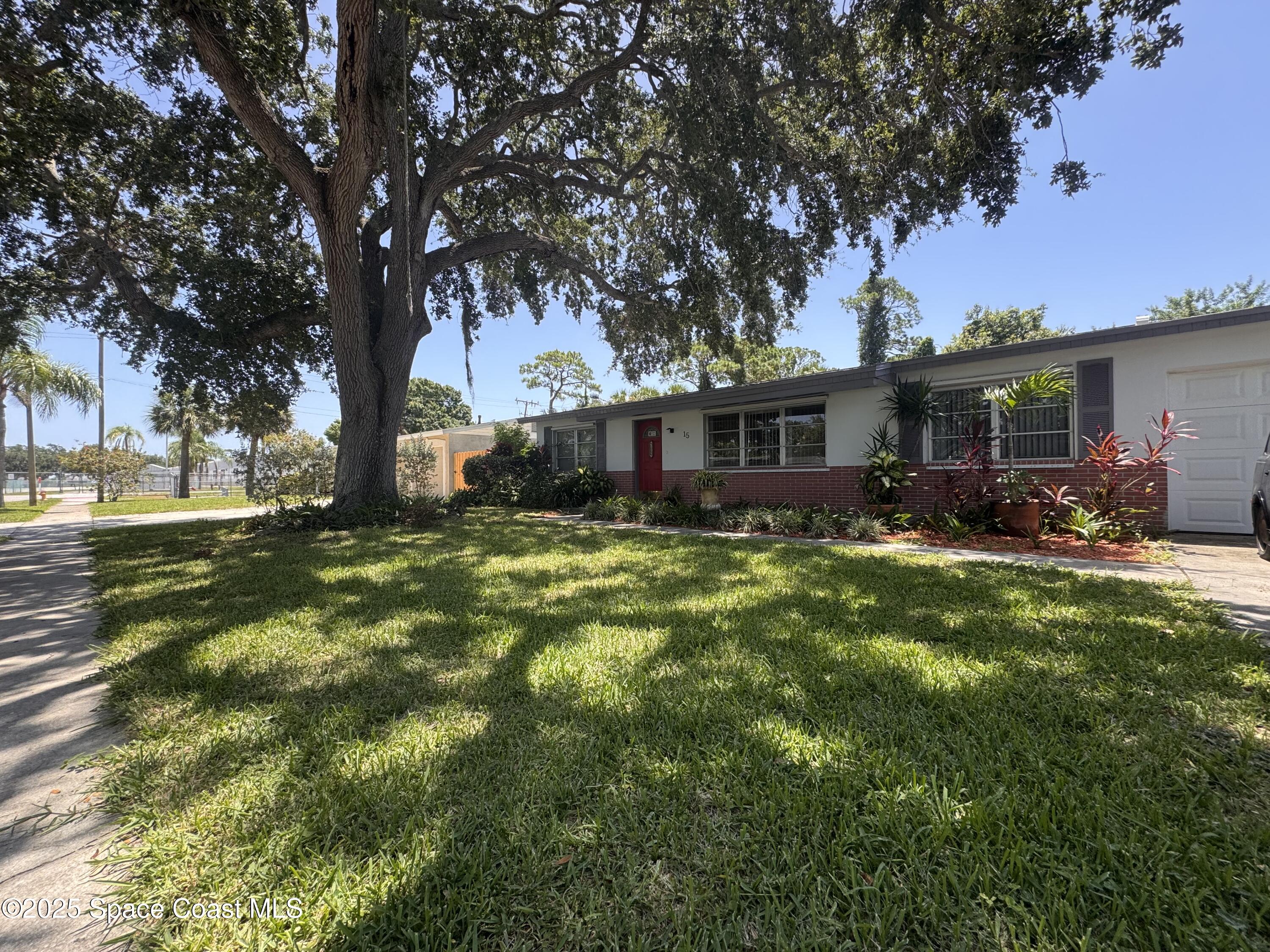 15 Skyline Boulevard