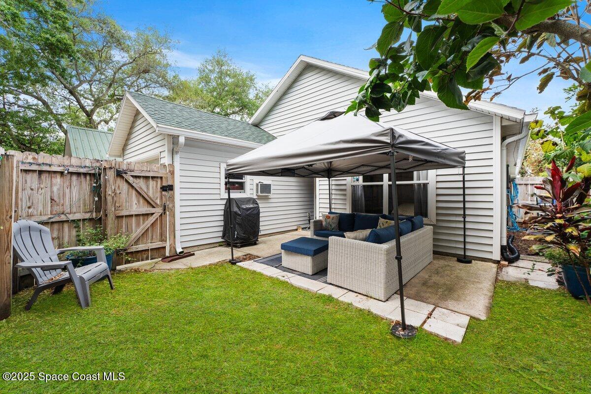 3848 Town Square Boulevard 22