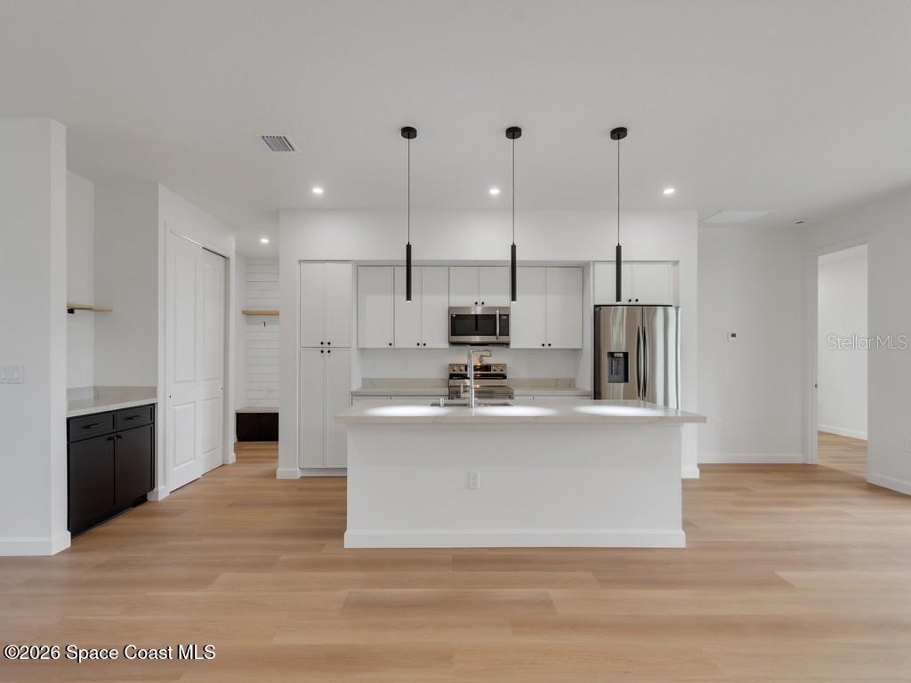 2602 De Groodt Road SW