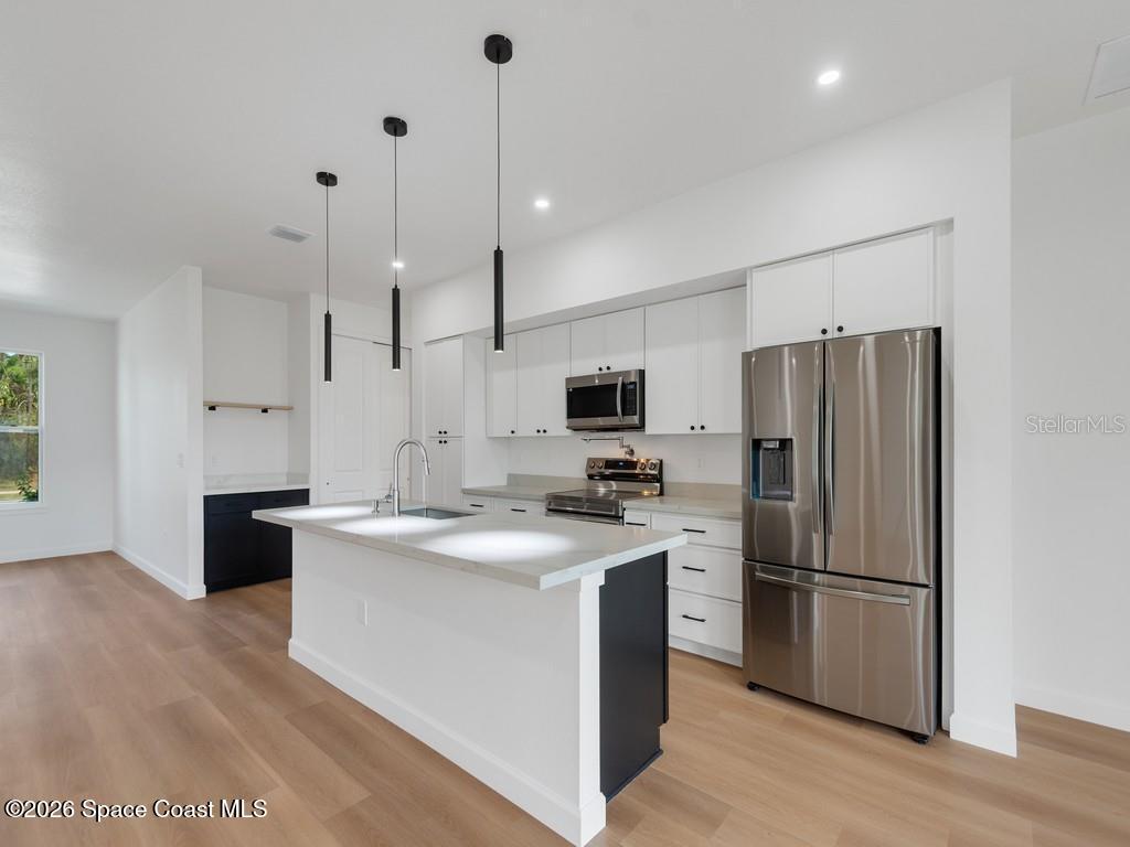 2602 De Groodt Road SW
