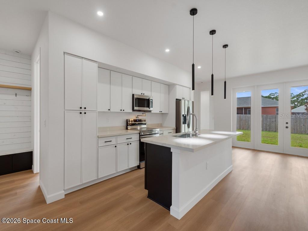 2602 De Groodt Road SW