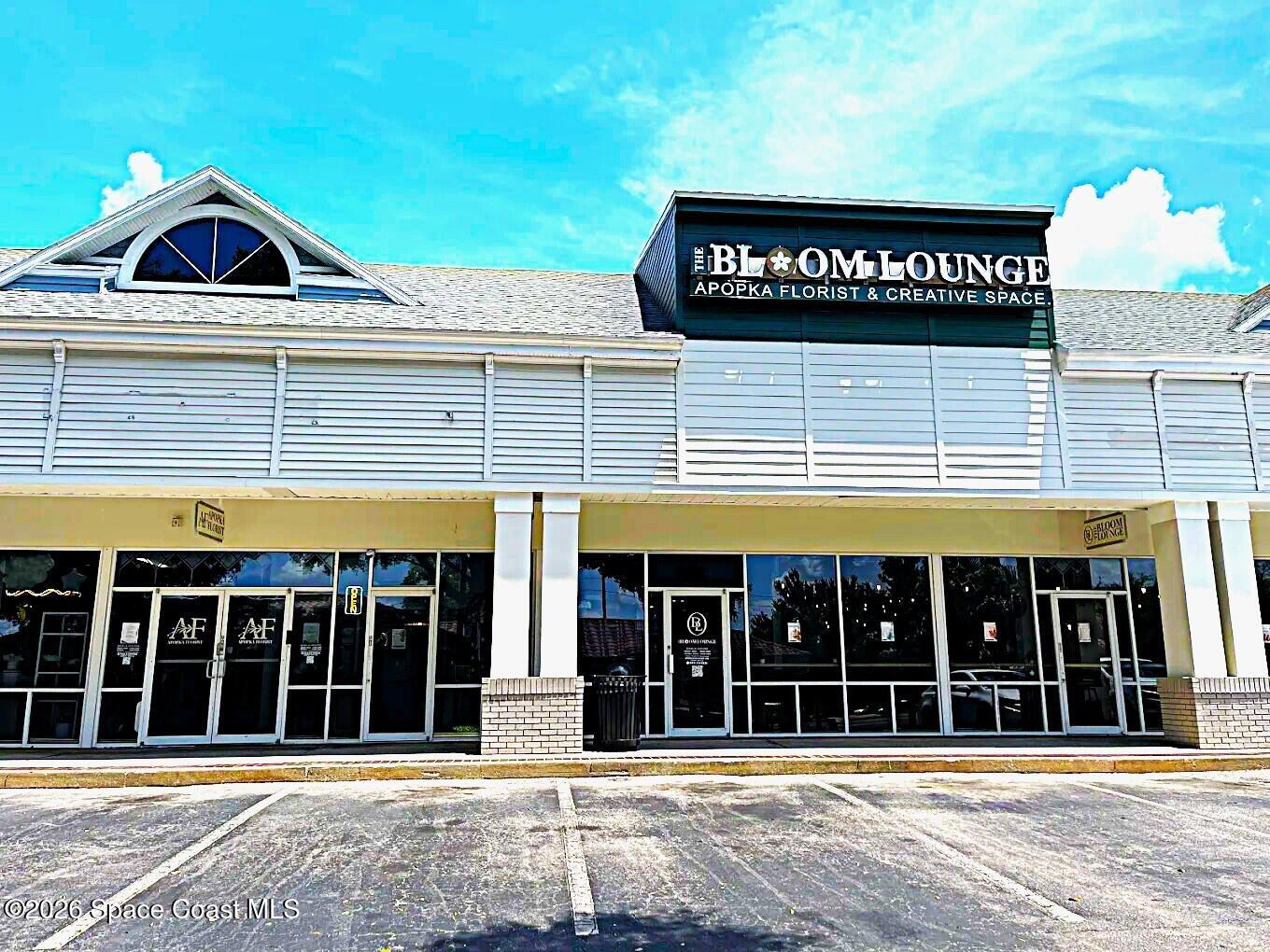 2121 E Semoran Blvd, Apopka, FL 32703
