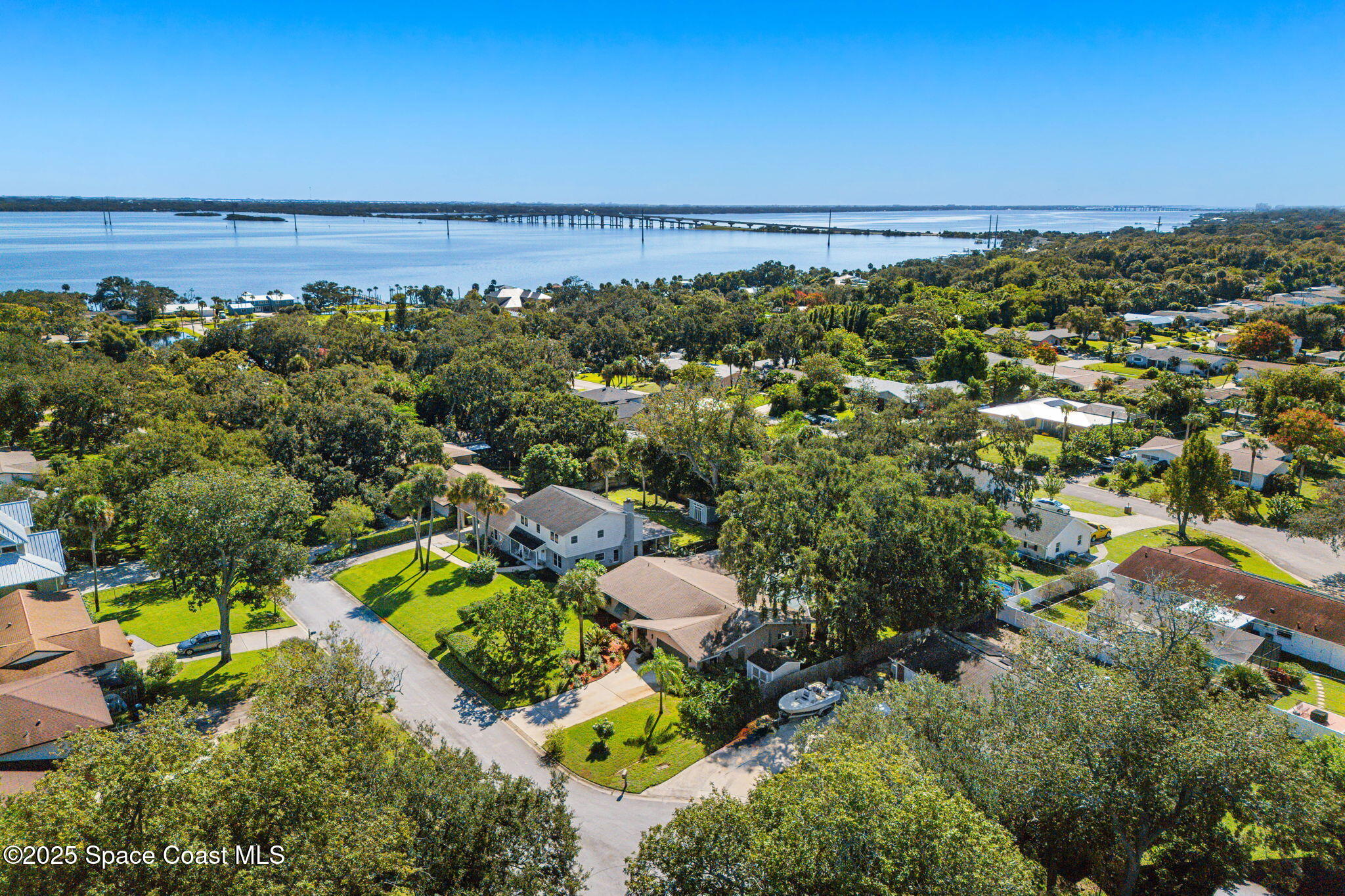 135 N Twin Lakes Road