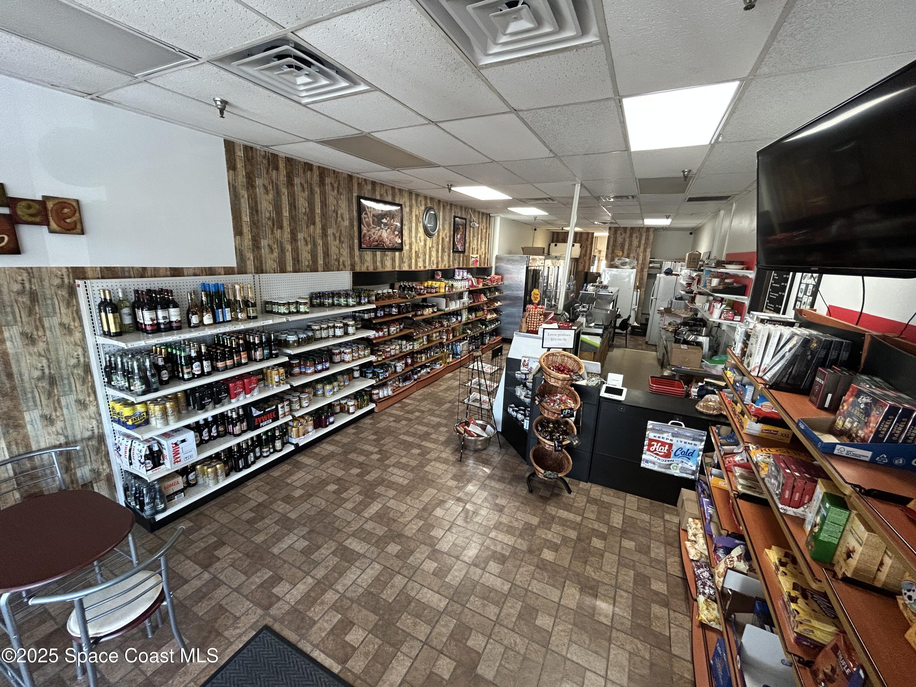 3156 W New Haven Avenue