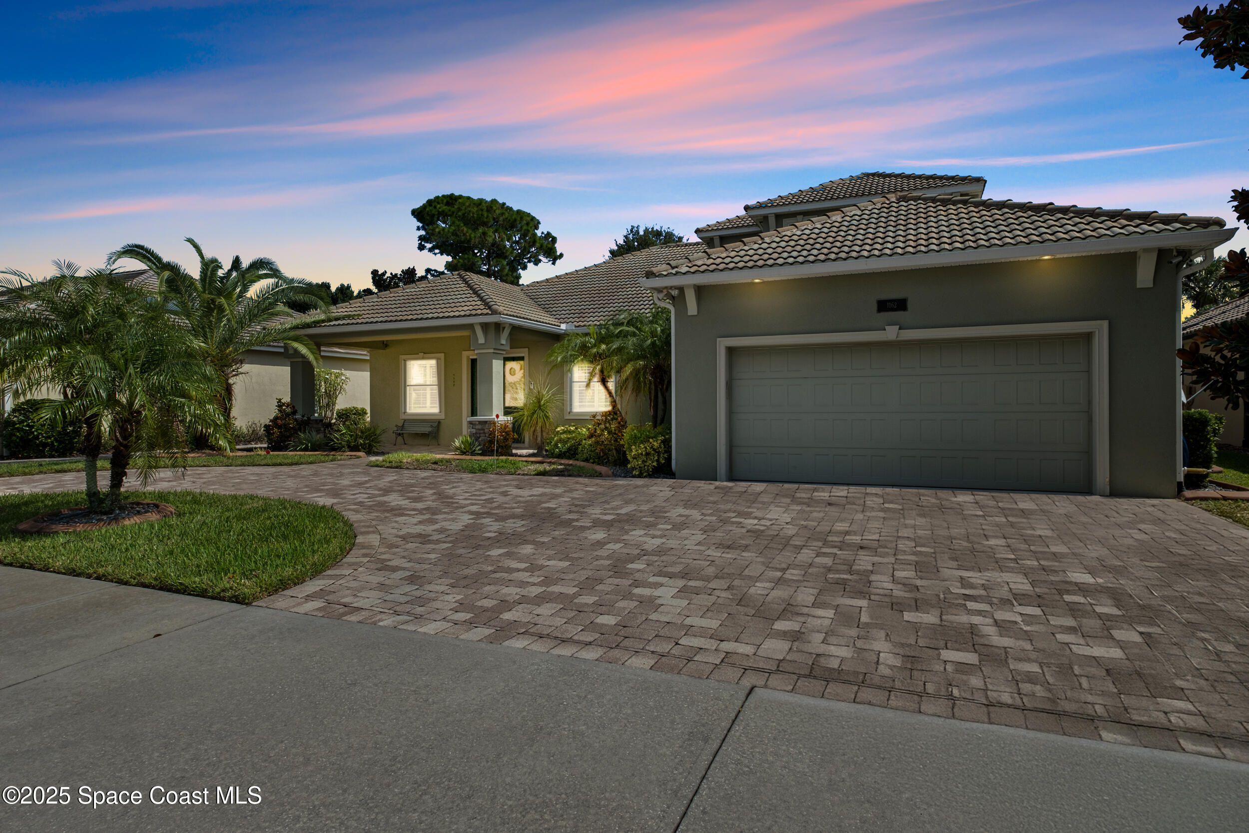 1162 Tralee Bay Avenue