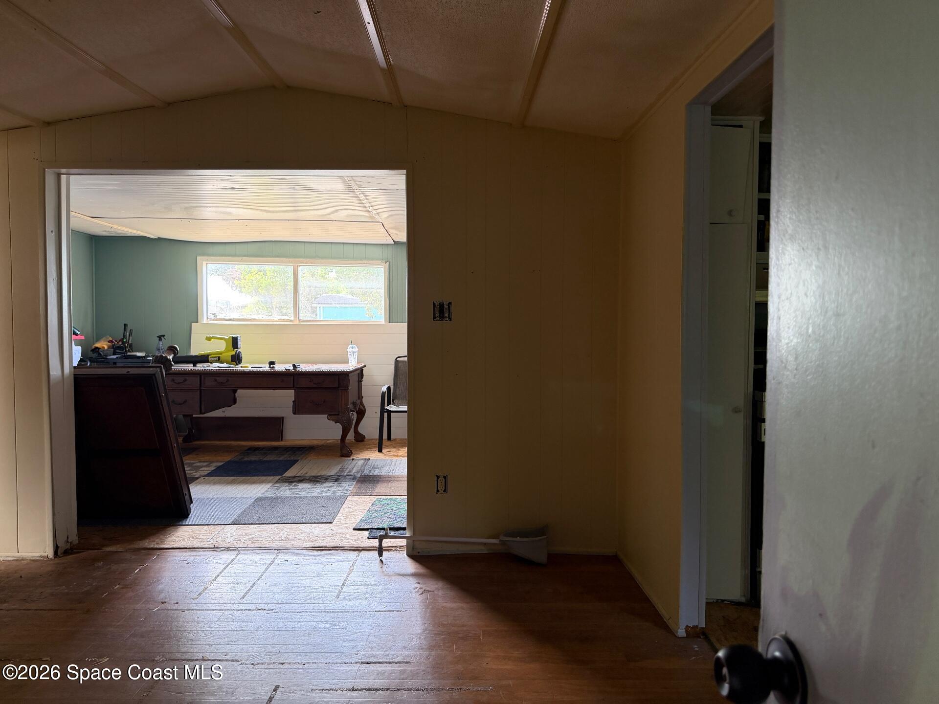 320 La Havre Court