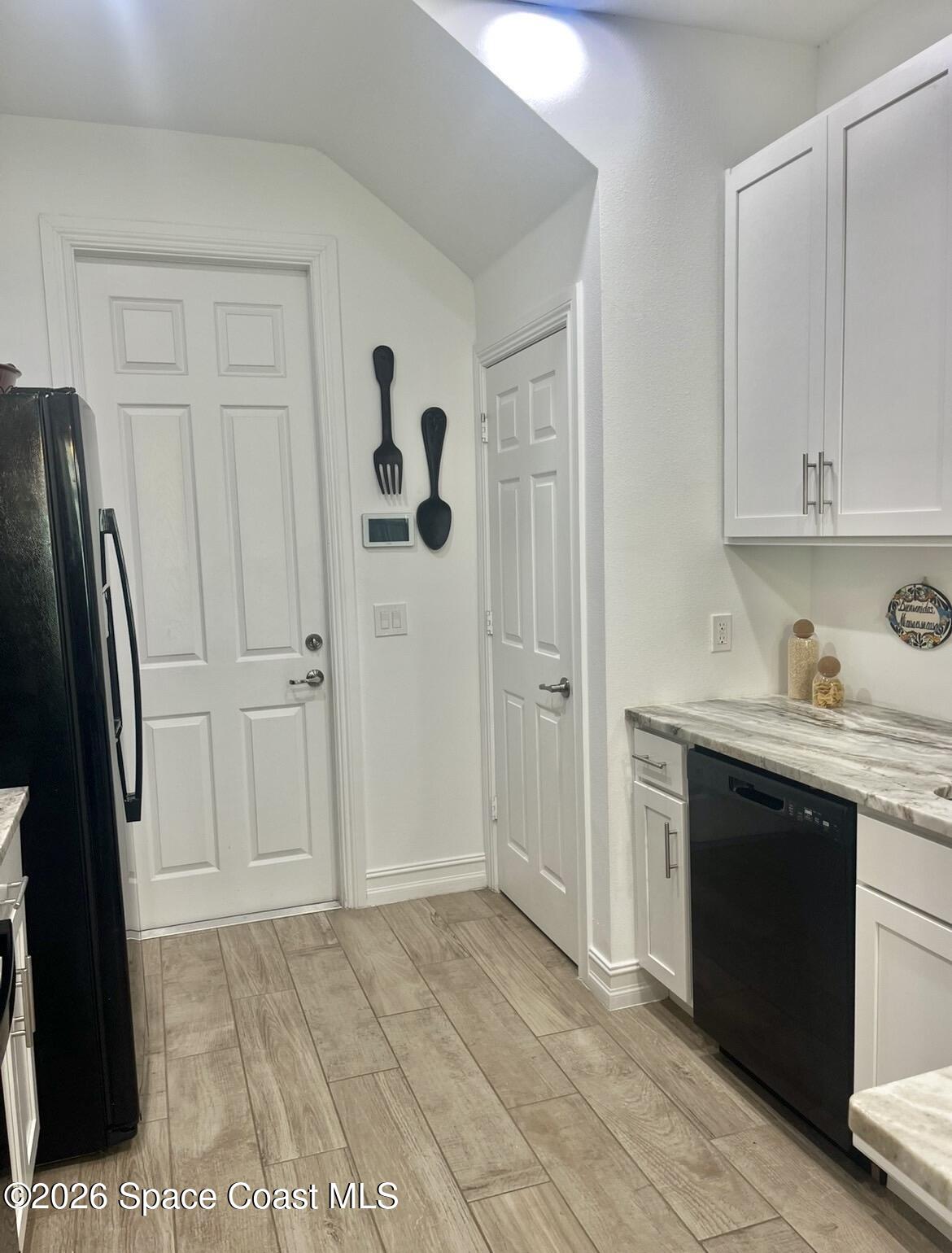 1800 Noel Place 105