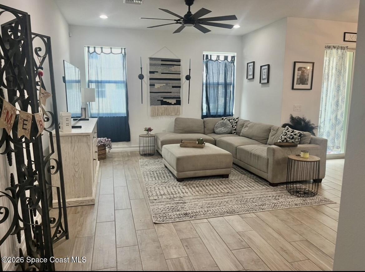 1800 Noel Place 105
