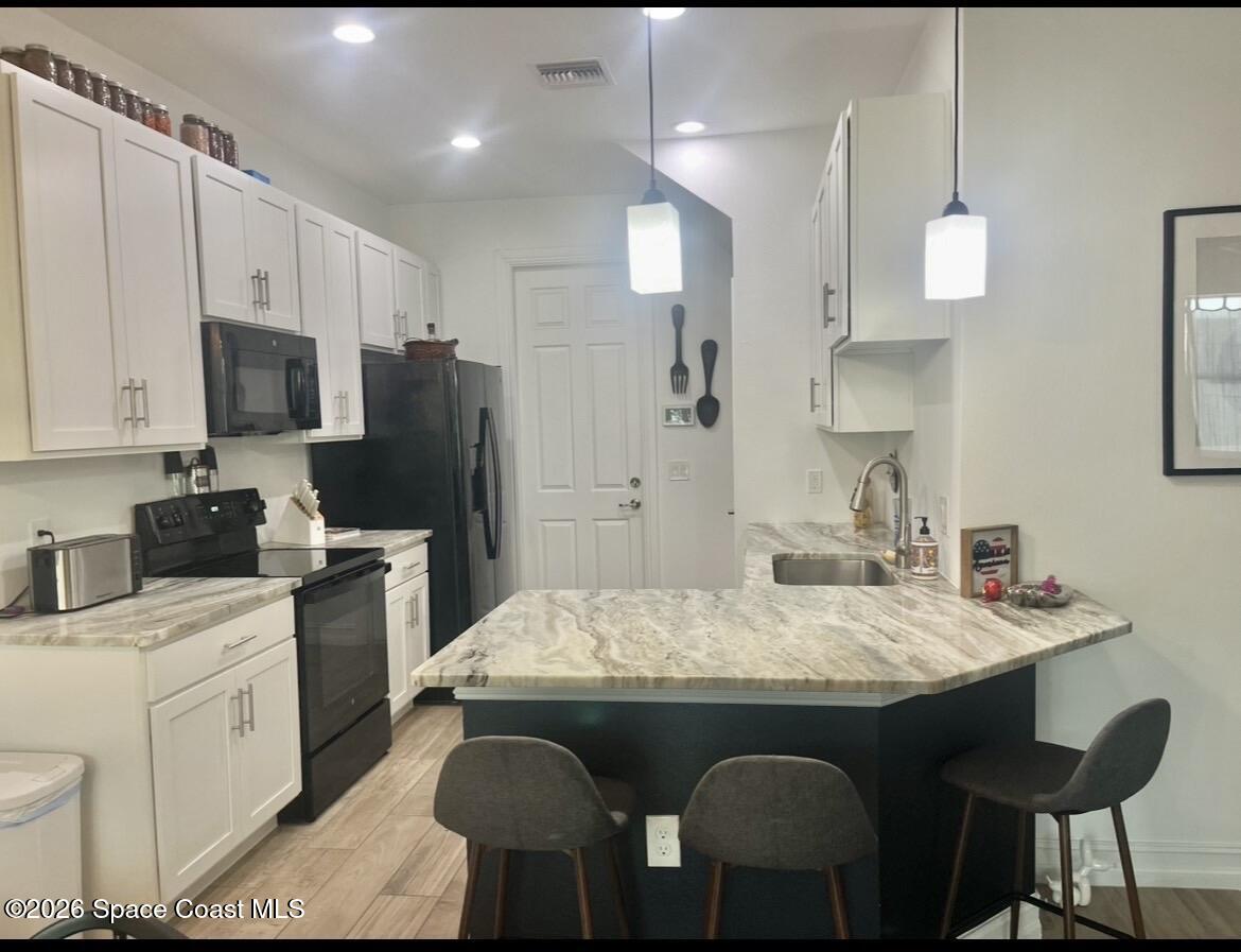 1800 Noel Place 105