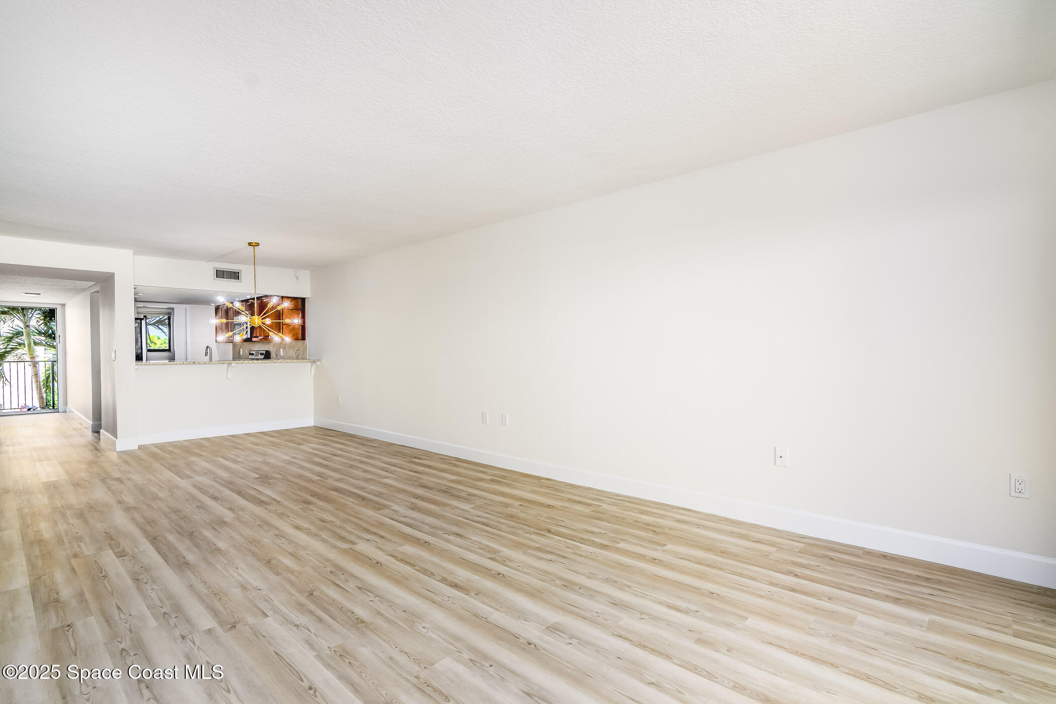 8496 Ridgewood Avenue 3205