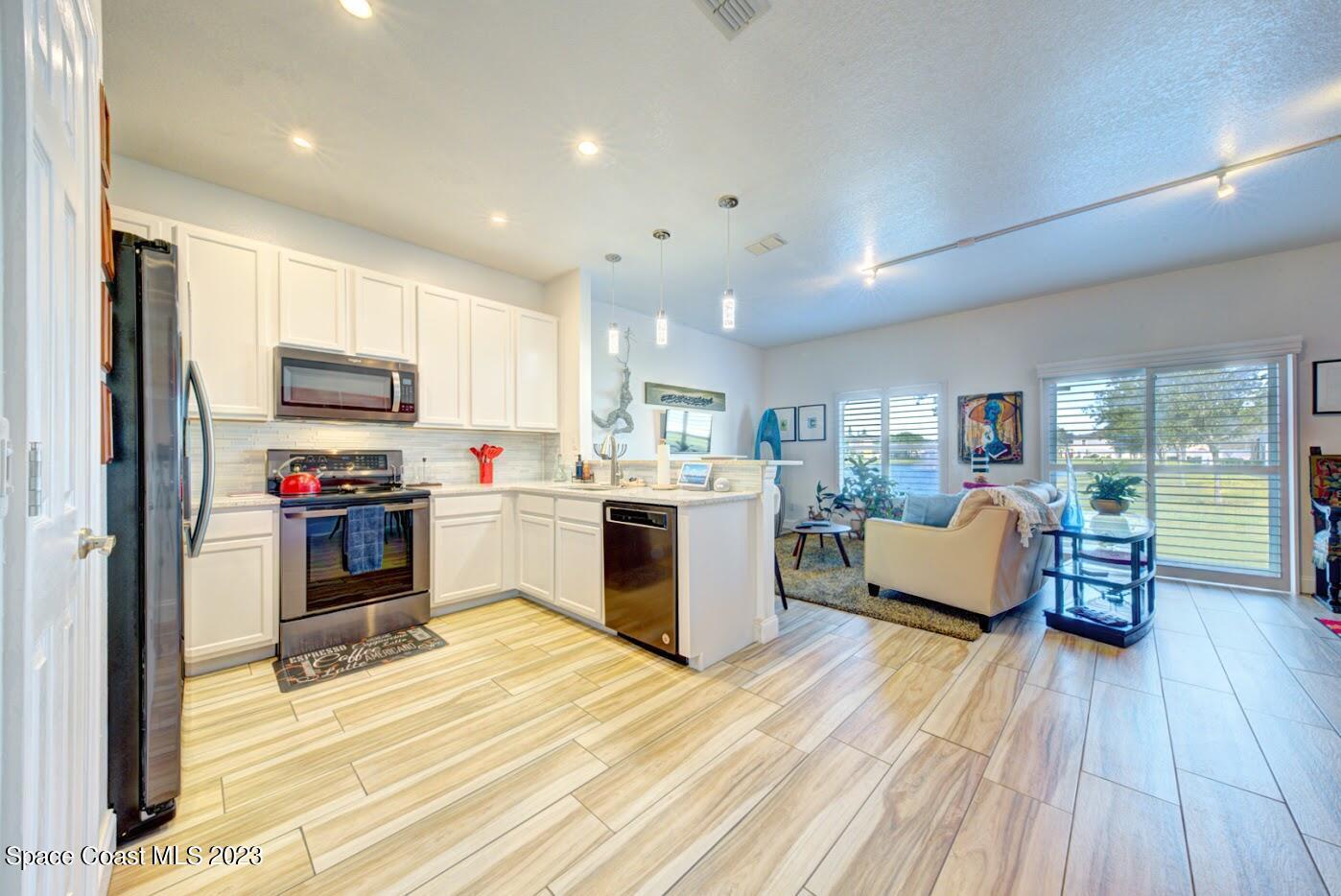 2760 Revolution Street 103