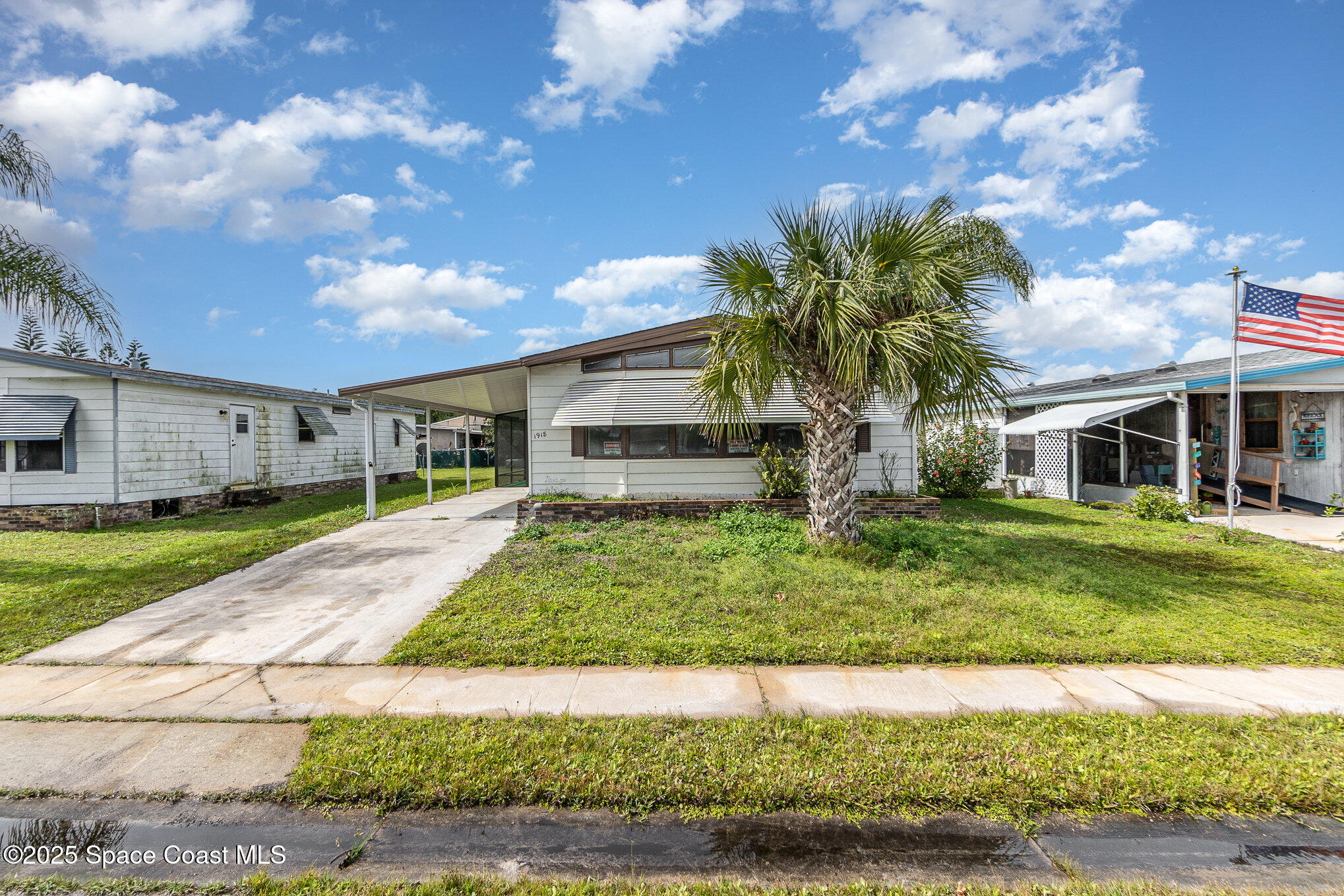 1918 Sago Palm Street NE