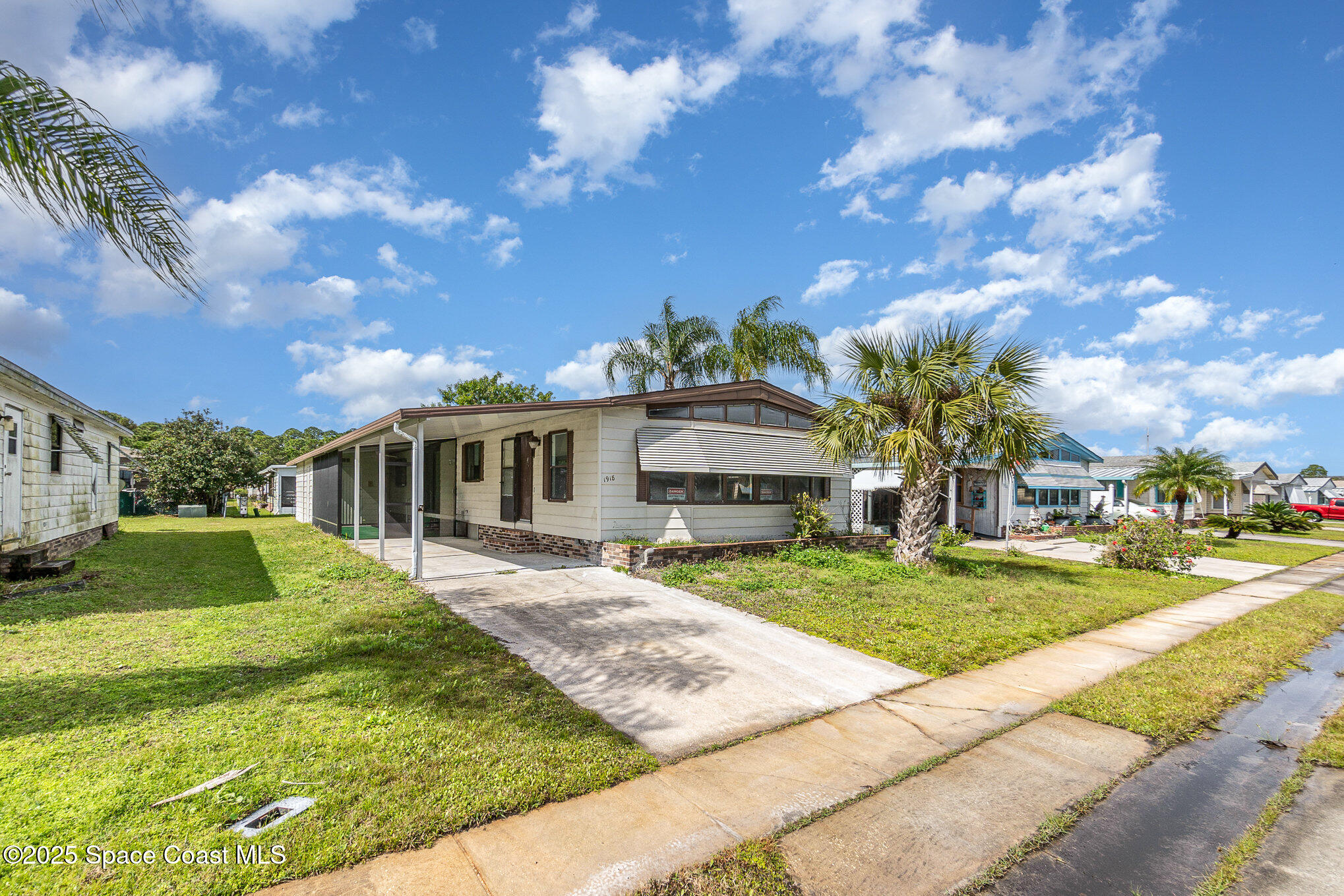 1918 Sago Palm Street NE