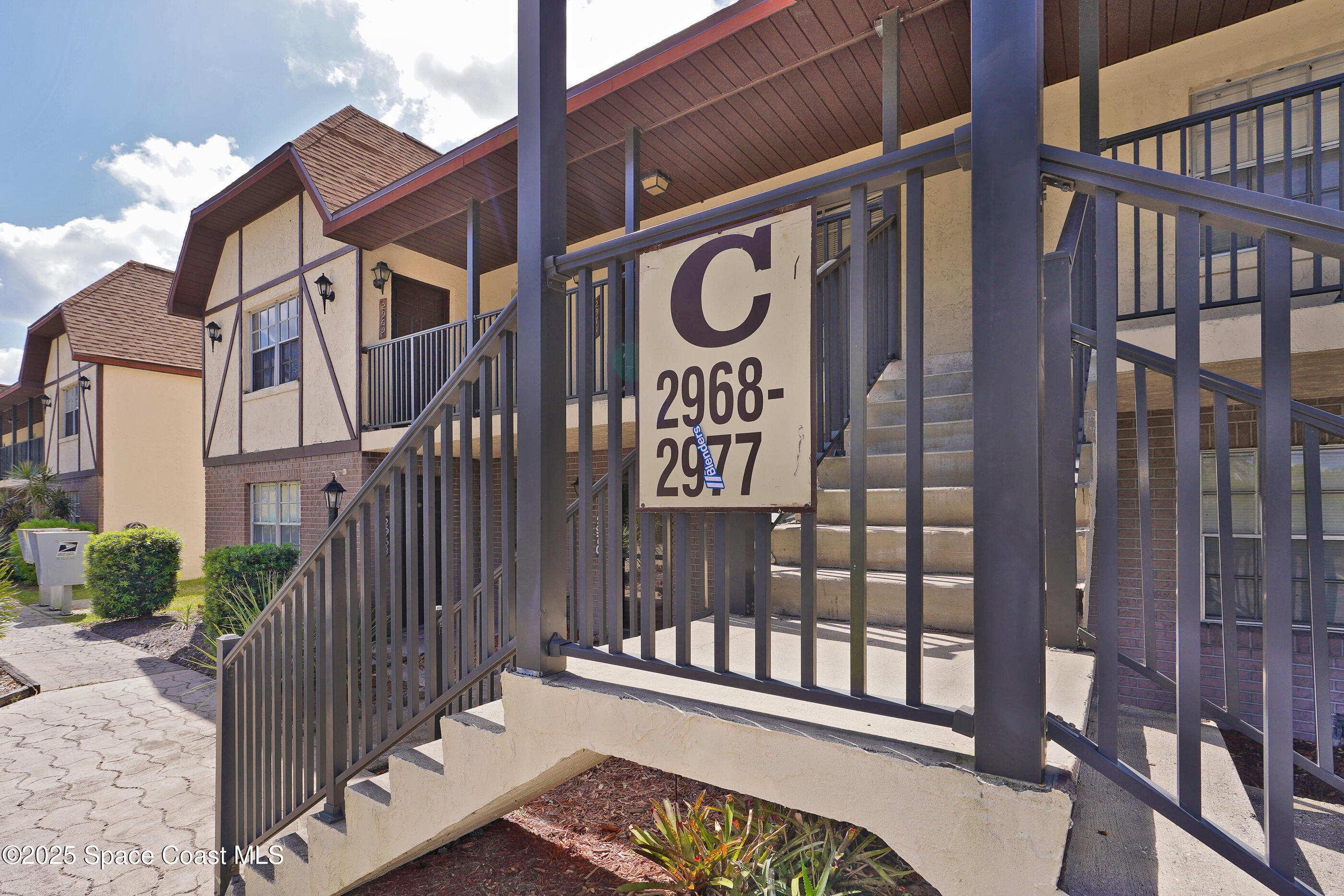 2969 Sir Hamilton Circle 6
