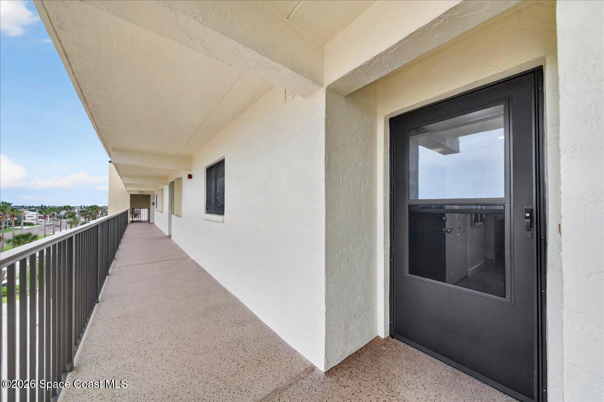 1465 Highway A1a Highway 504