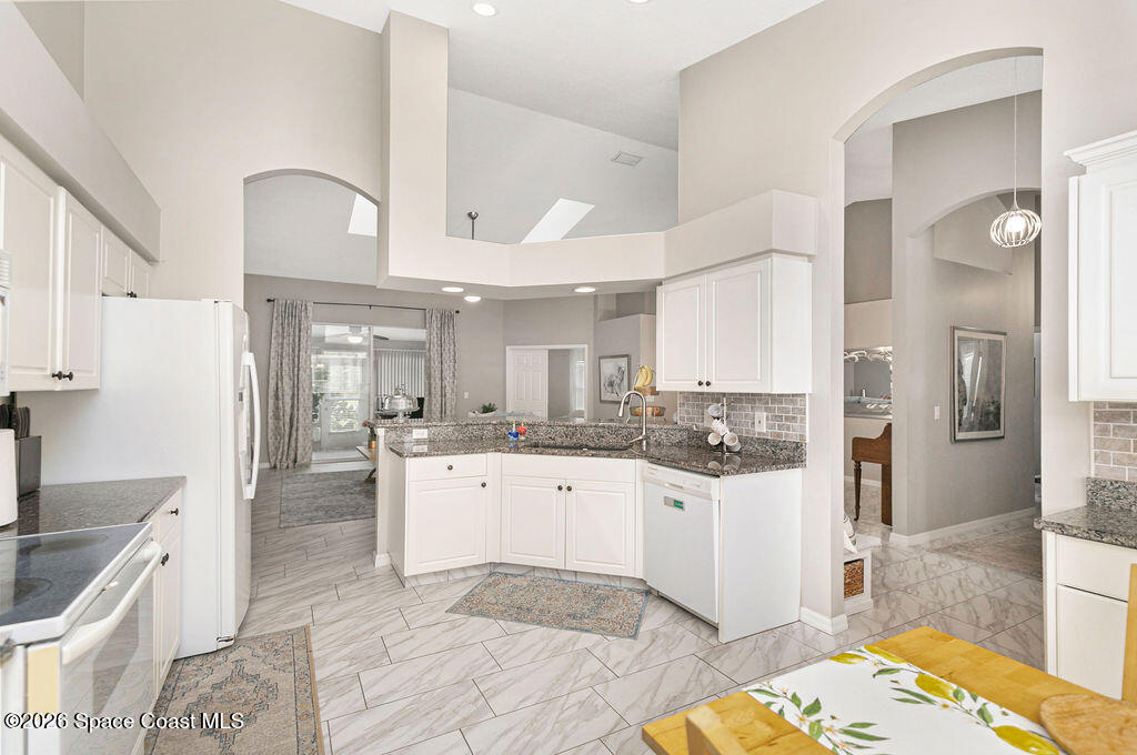 7661 Candlewick Drive