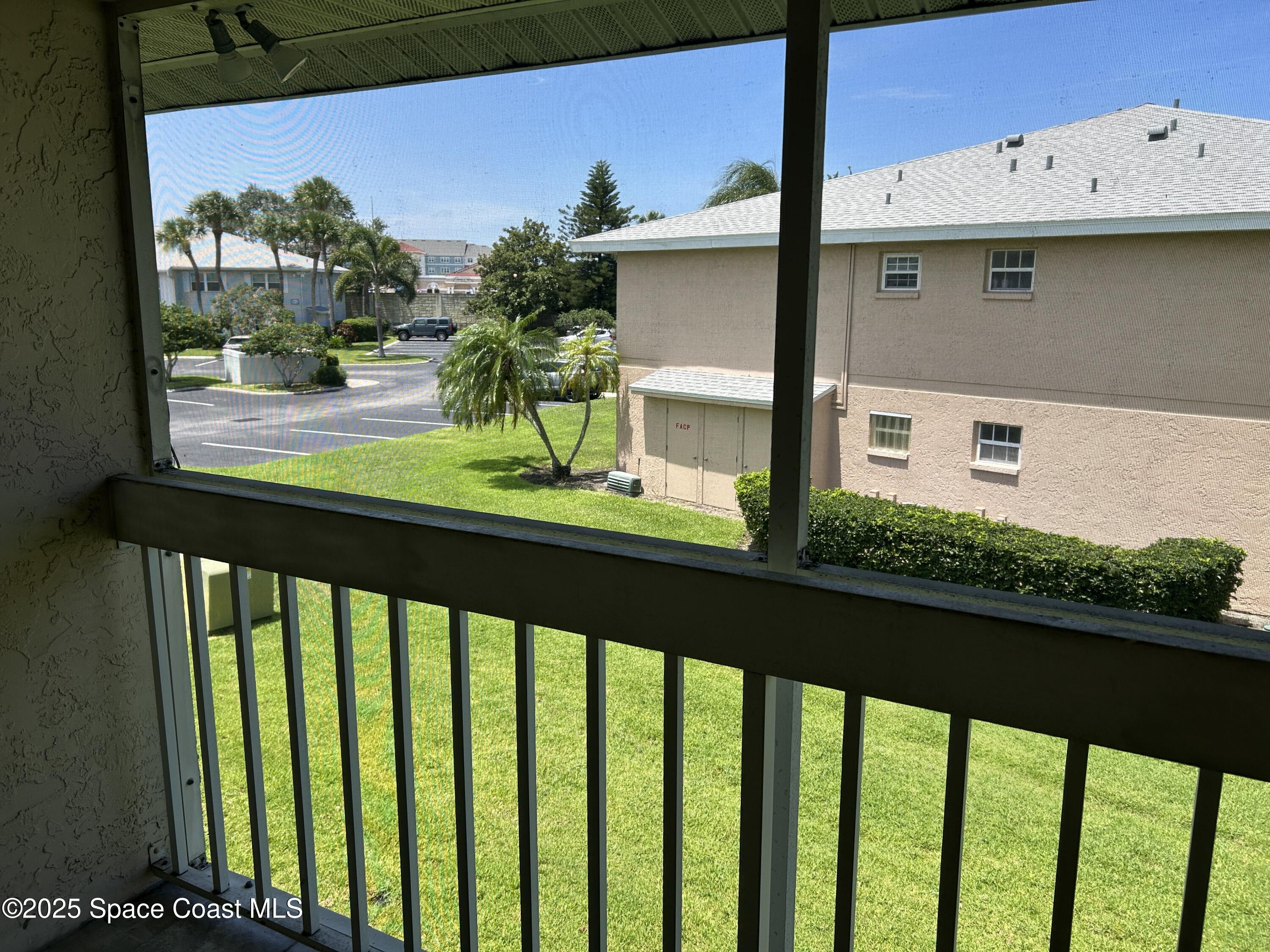 951 Sonesta Avenue NE 204