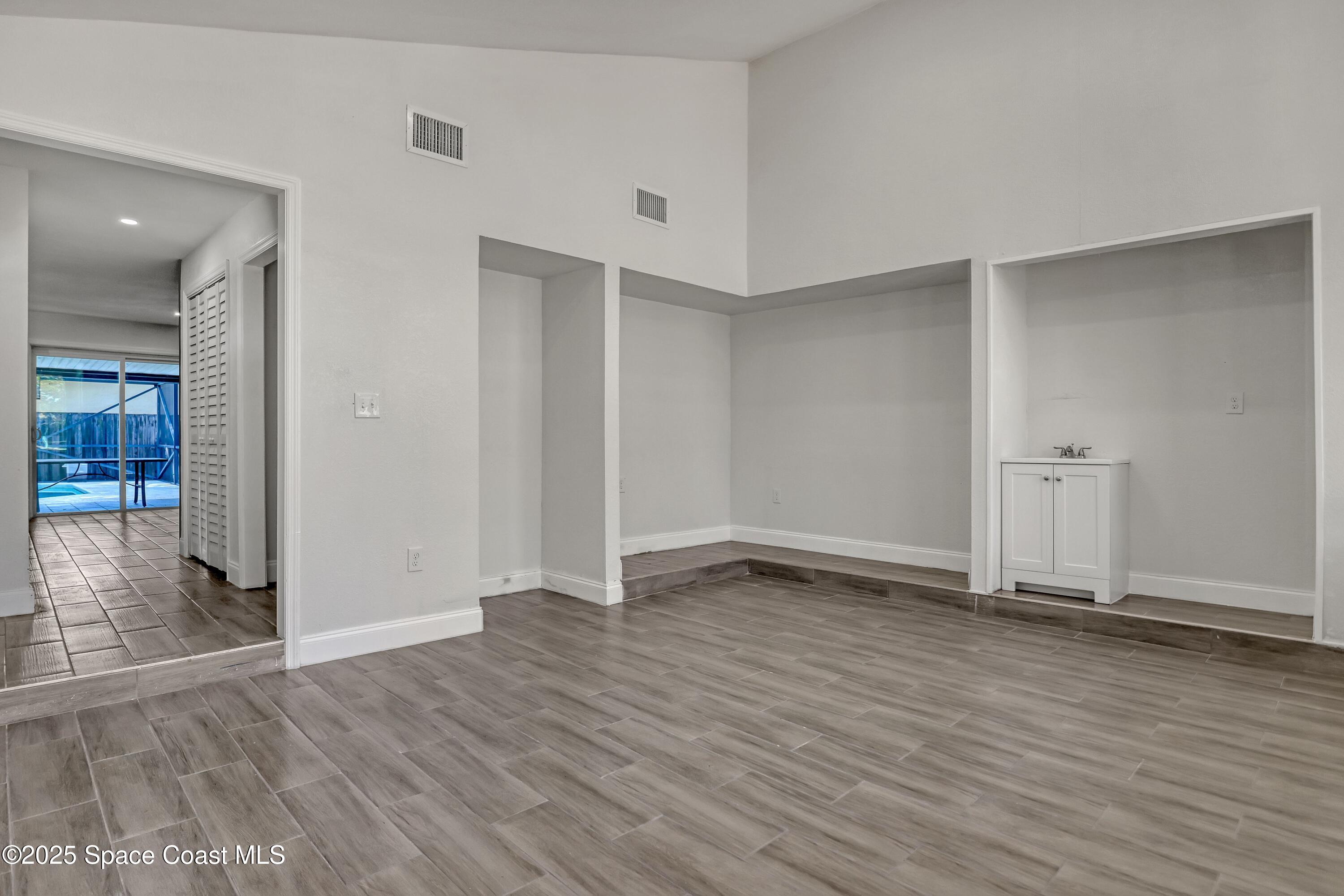 2270 Queen Anne Street