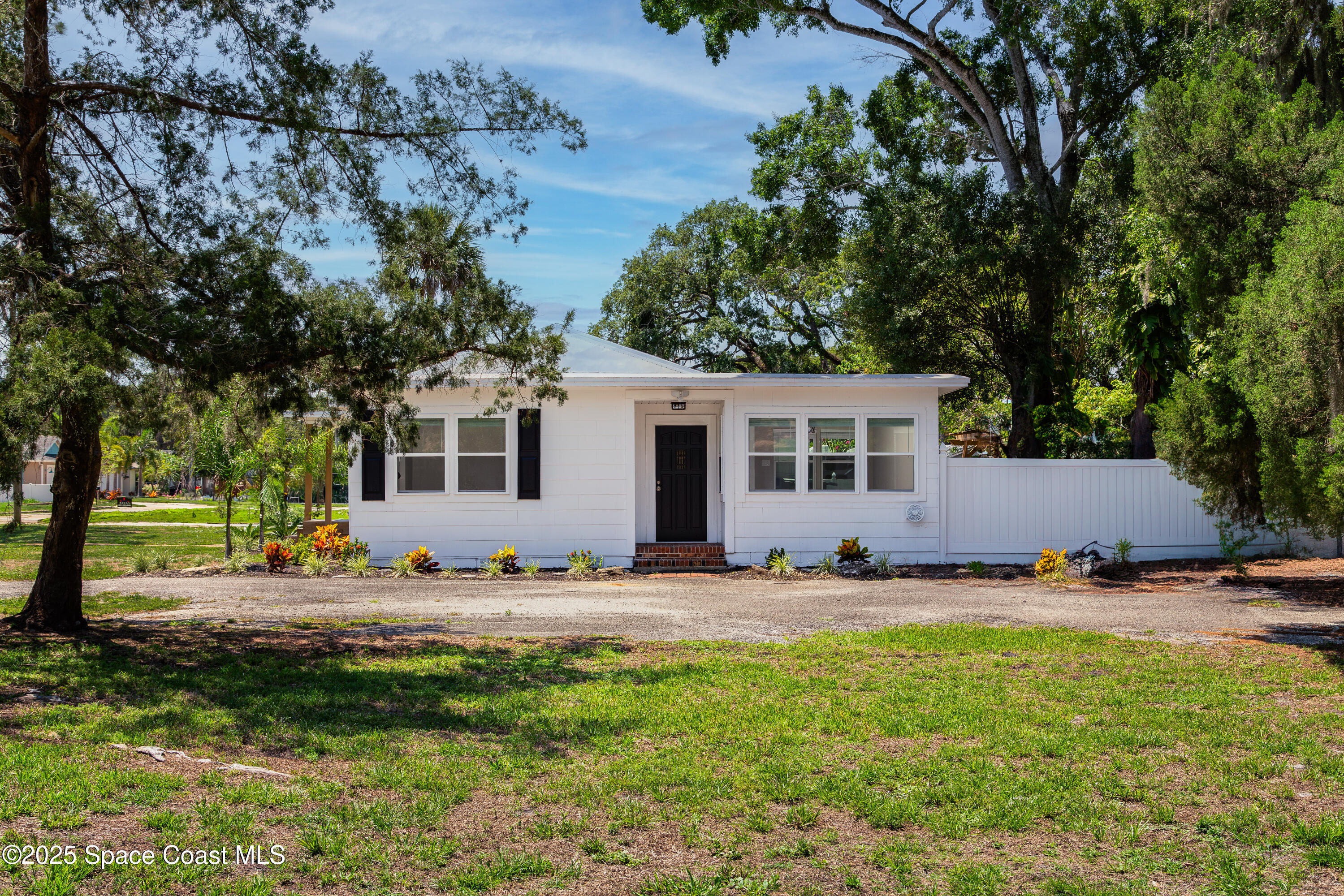 1208 Indian River Avenue