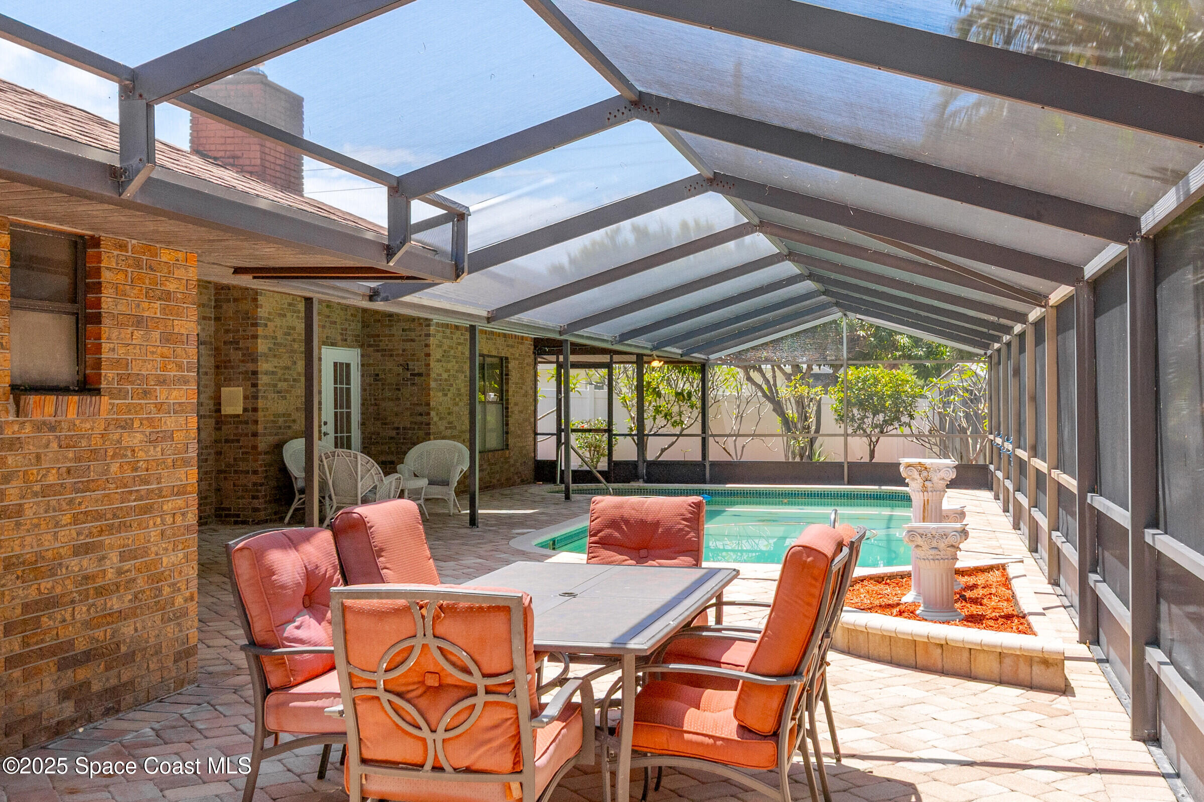520 Bay Circle
