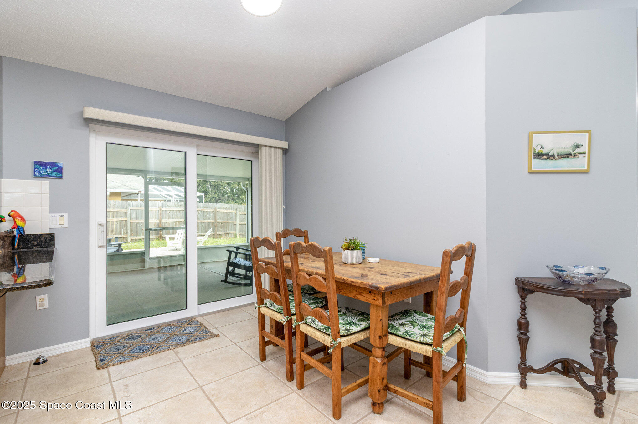 360 Island Oaks Place