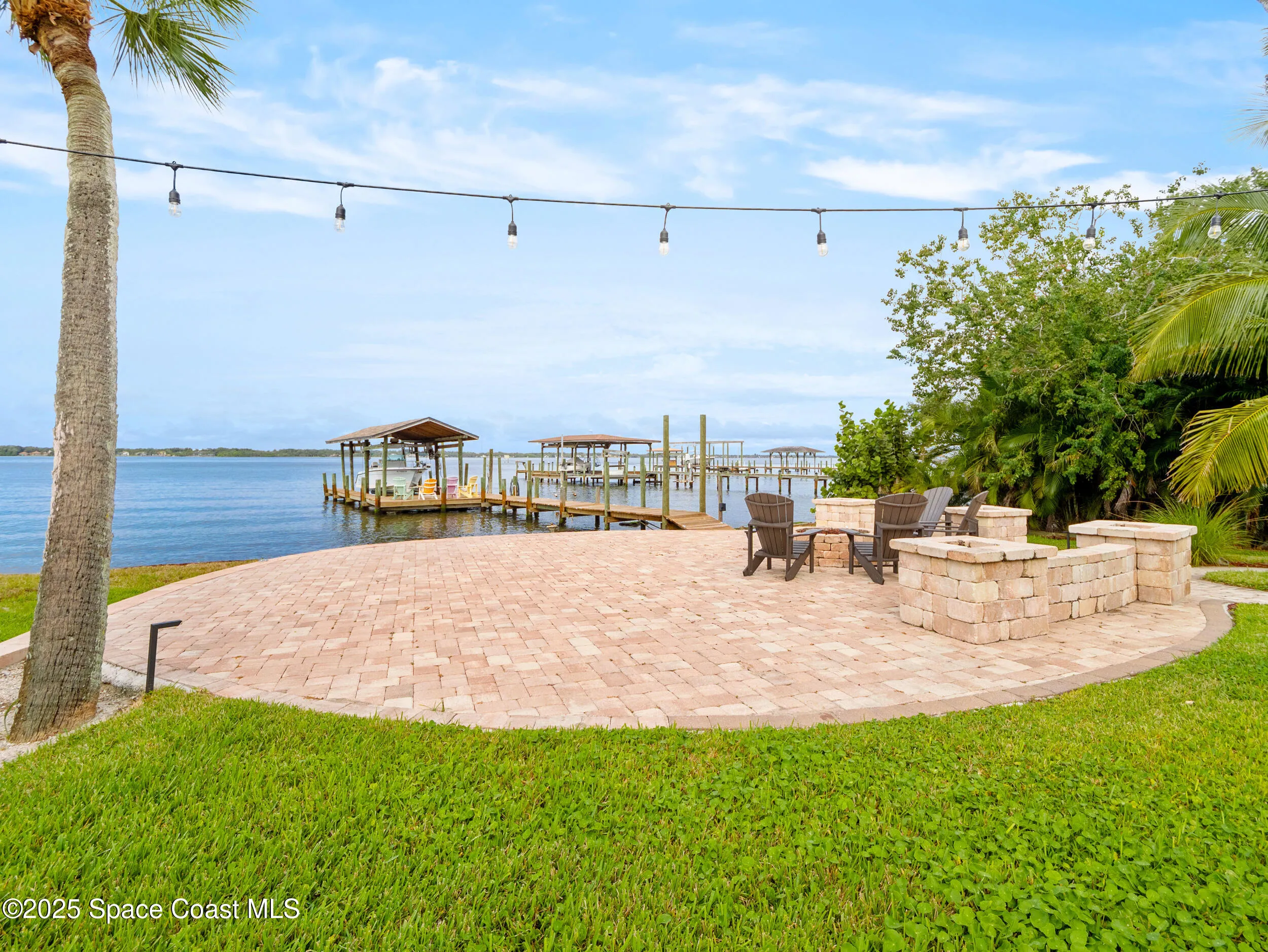 Merritt Island, Florida 32952, United States, 5 Bedrooms Bedrooms, ,4 BathroomsBathrooms,Residential,Active,242338