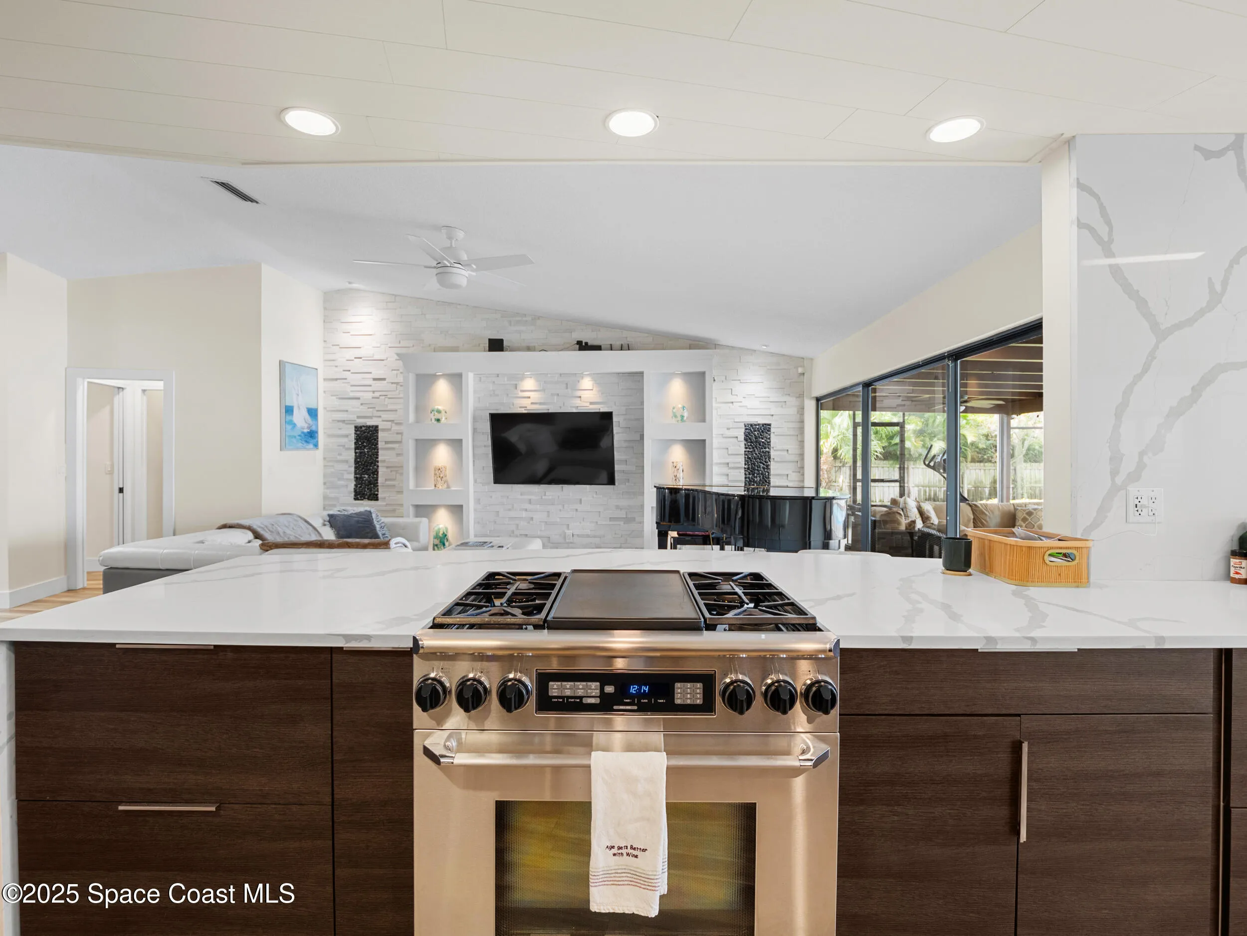 Merritt Island, Florida 32952, United States, 5 Bedrooms Bedrooms, ,4 BathroomsBathrooms,Residential,Active,242338