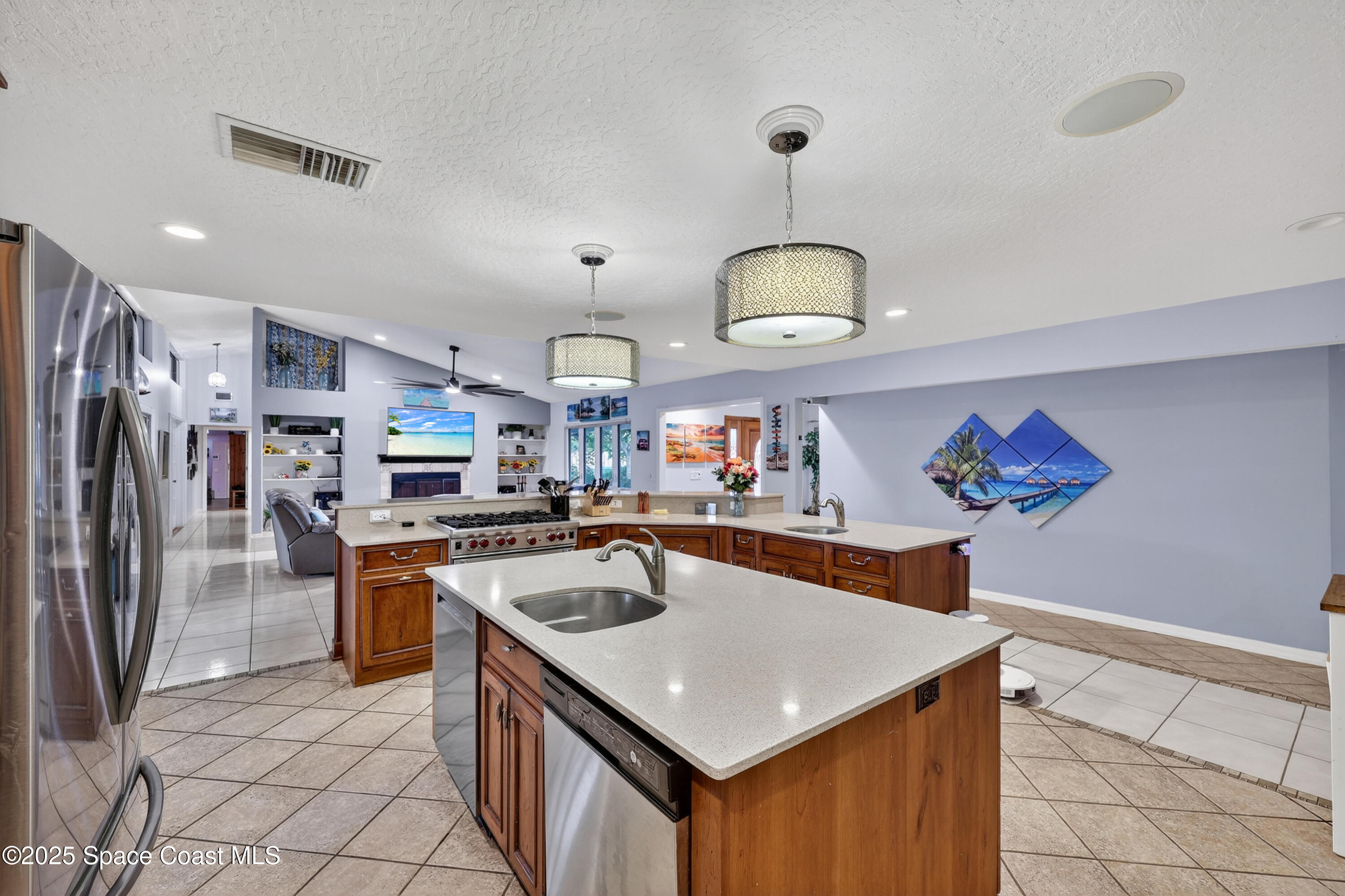 298 Coral Way W