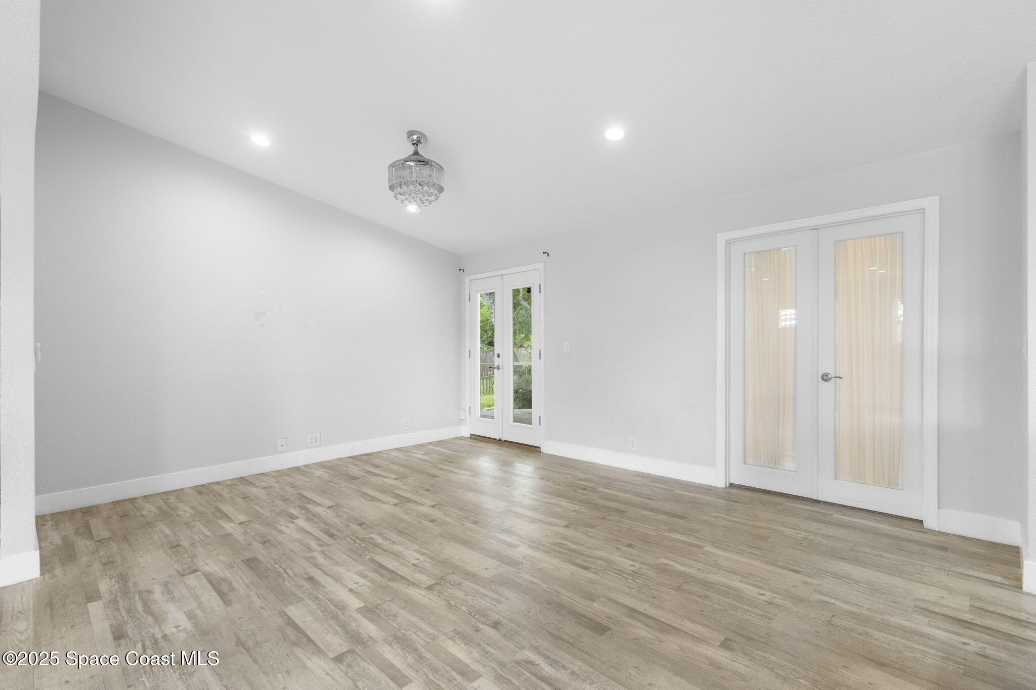 2-web-or-mls-120 Cascade Ave SE, Palm Ba