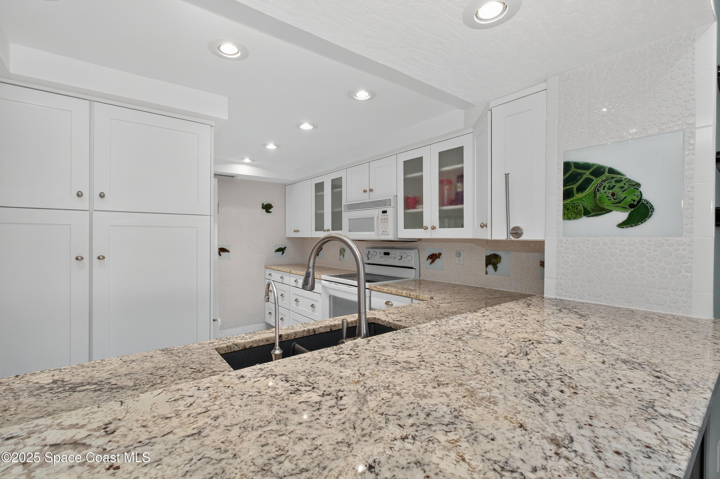 2727 N Highway A1a 501