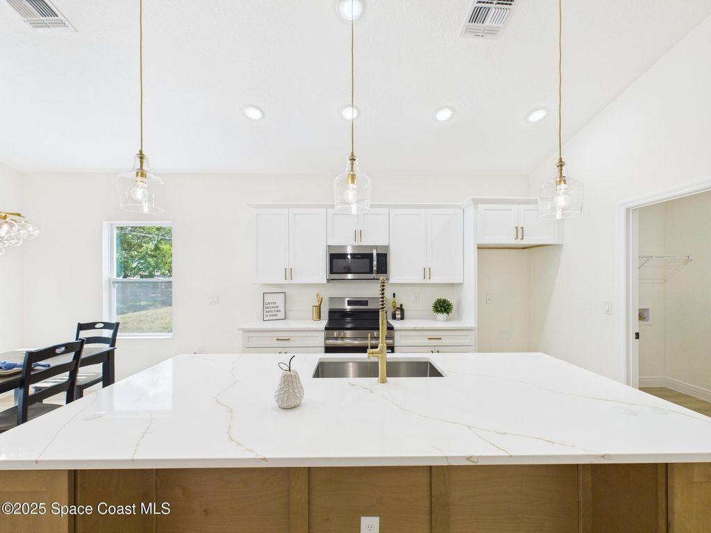 Photo of 8976 103rd Avenue, Vero Beach, FL 32967 (MLS # 1060308)