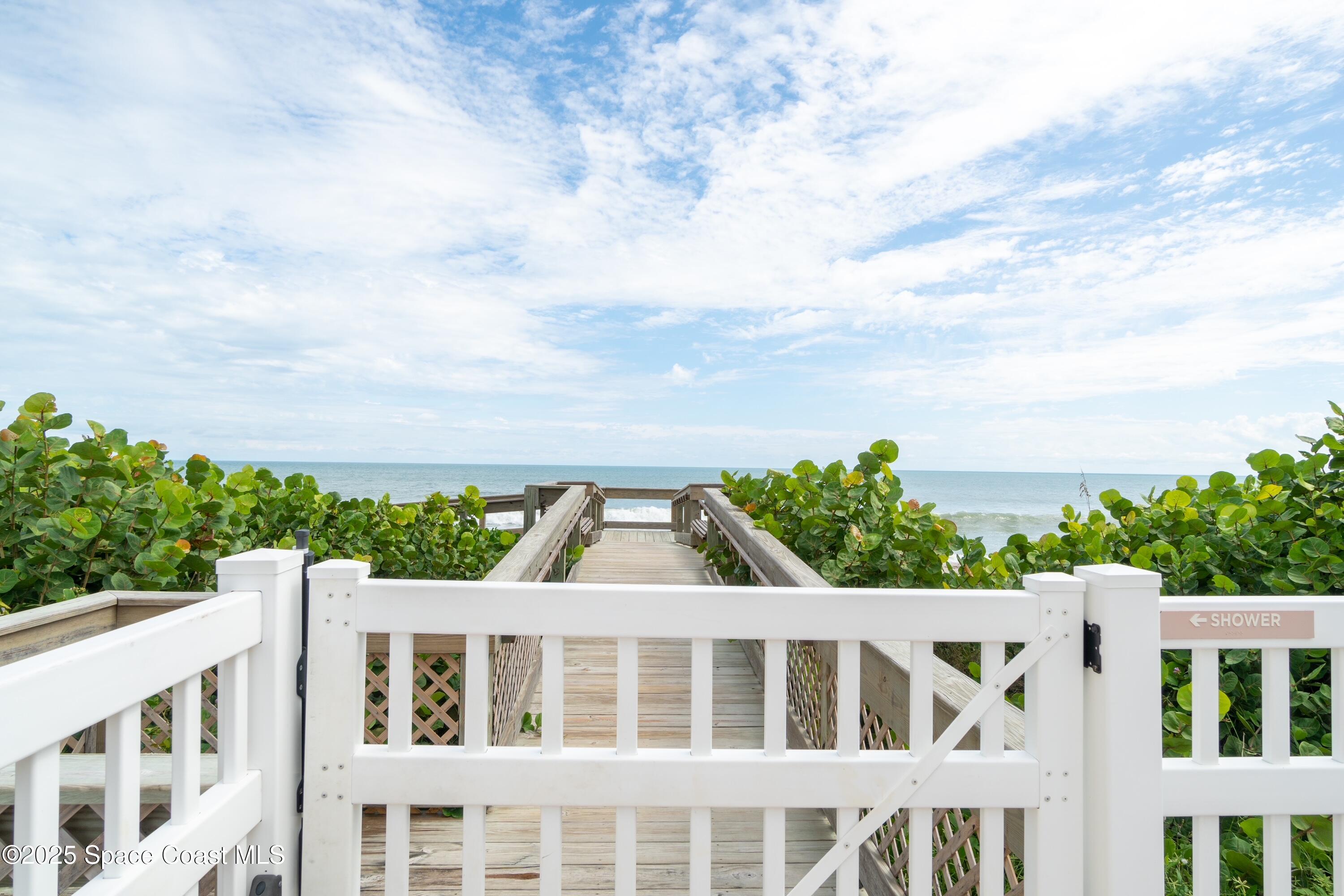 1025 Highway A1a Highway 402