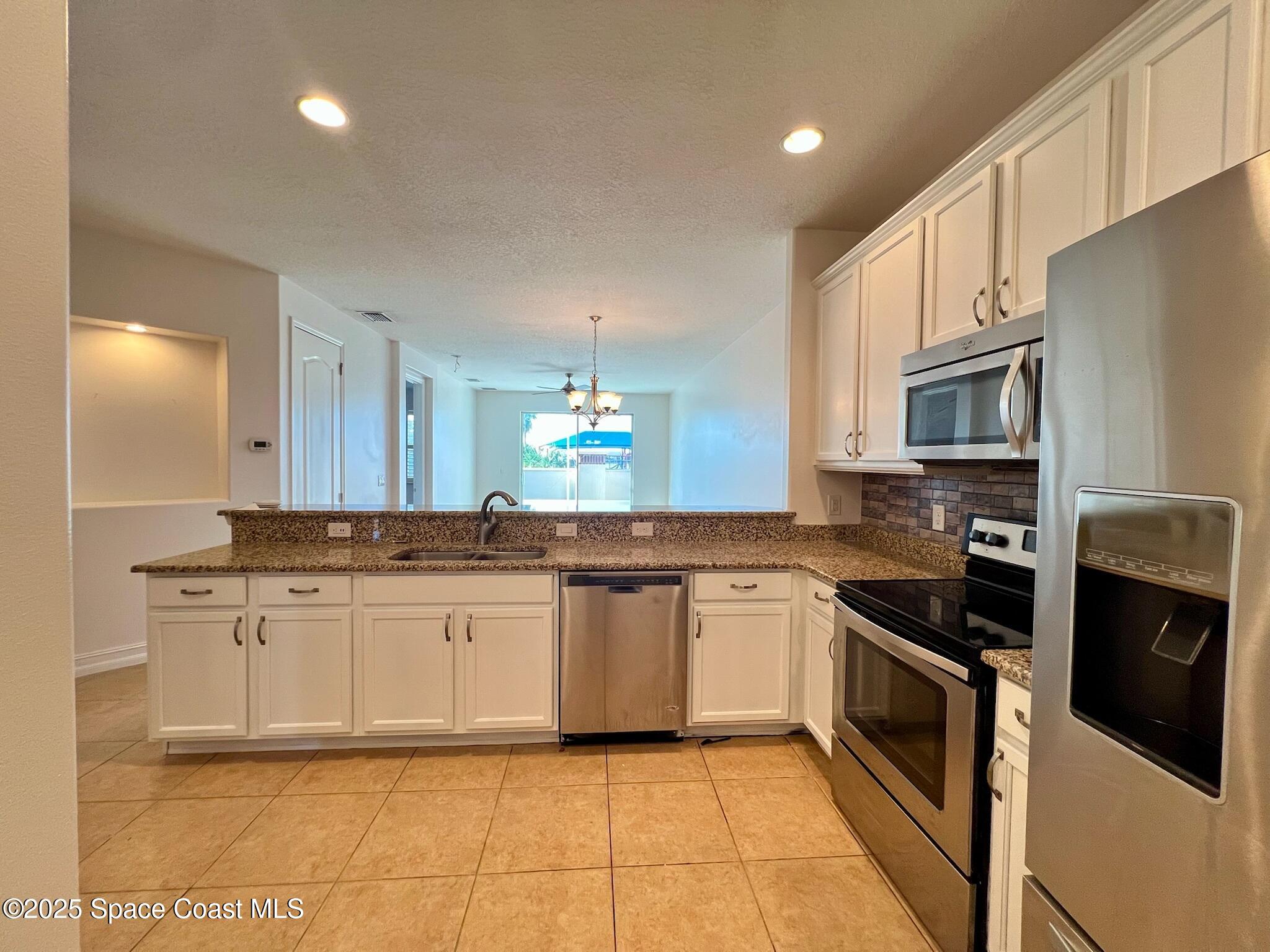 3504 Spencer Lane