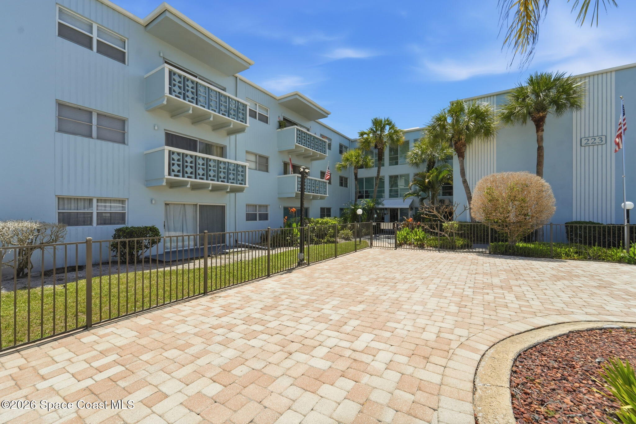 223 Columbia Drive 122