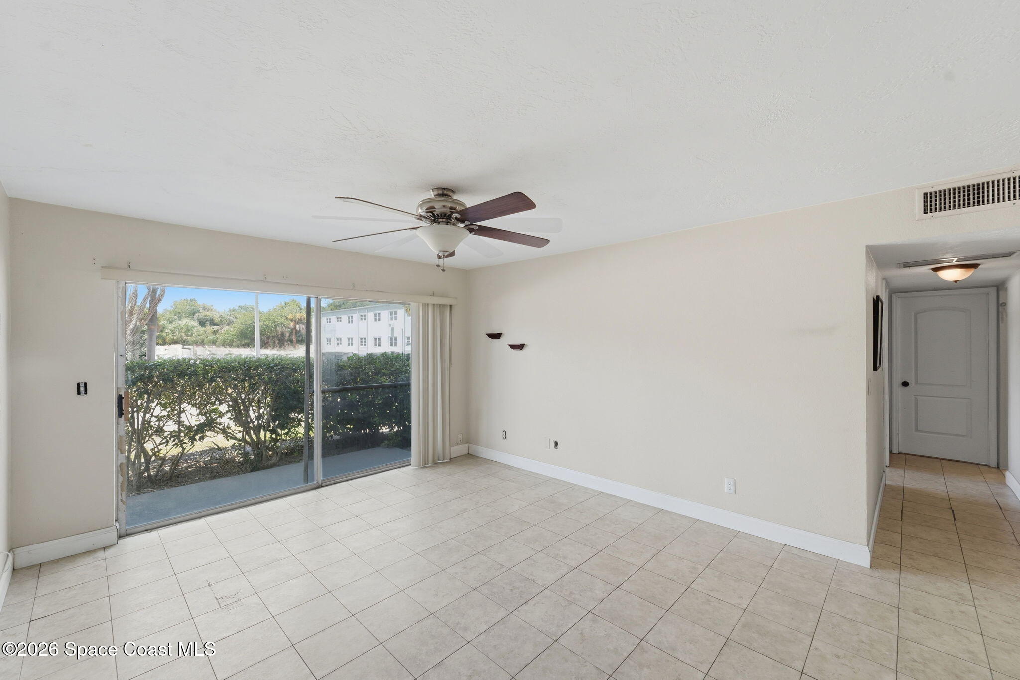 223 Columbia Drive 122