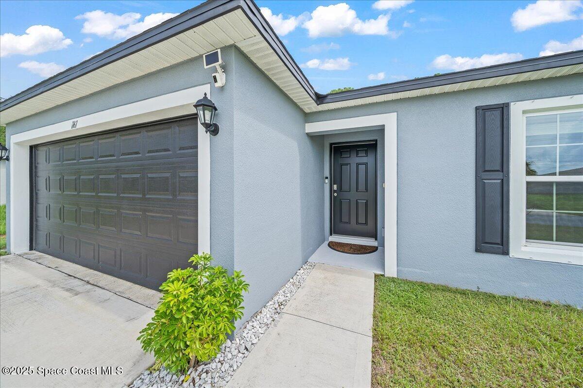 1161 Larkspur Street SE