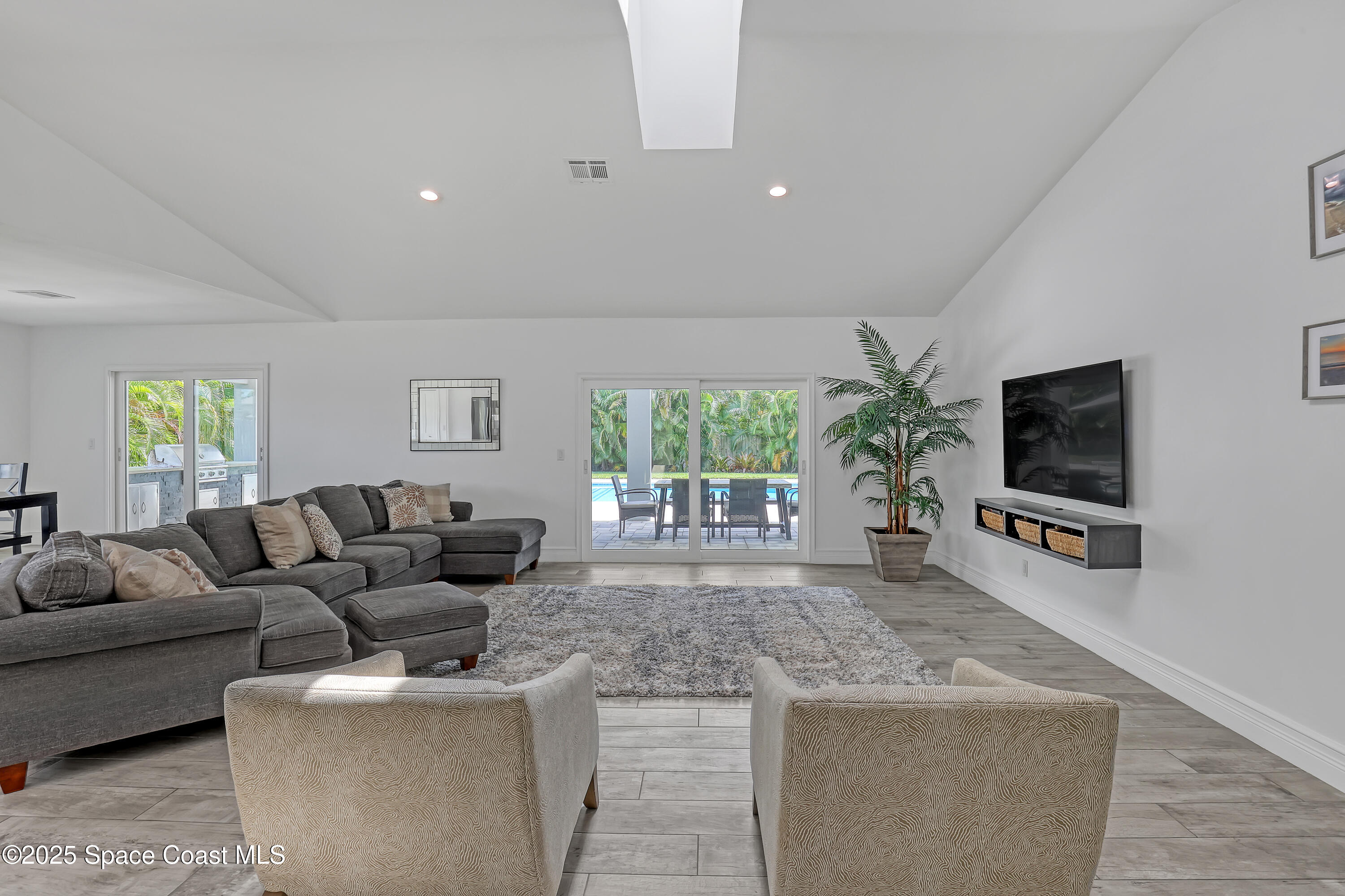 241 Woody Circle