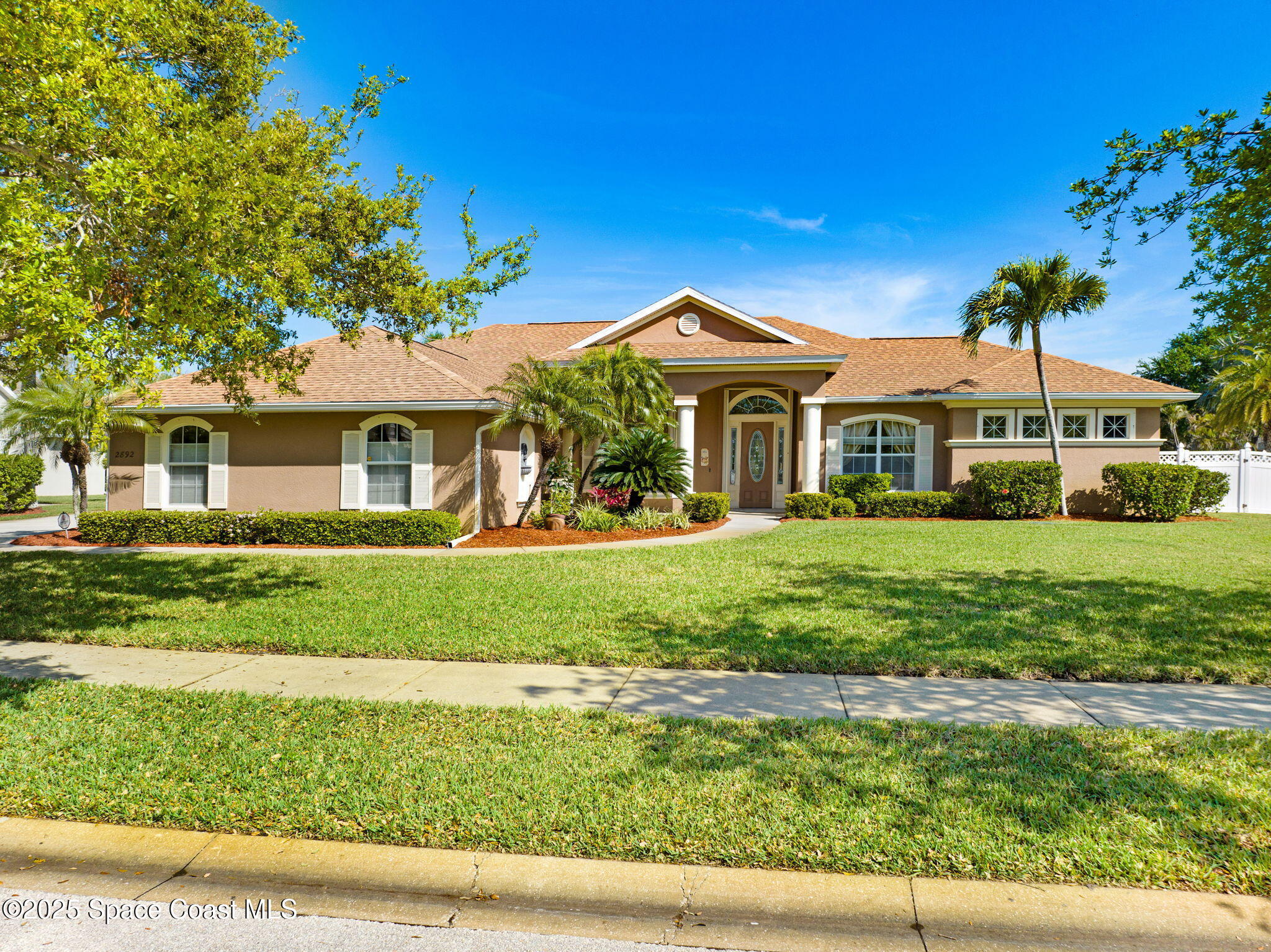 2892 Heritage Circle
