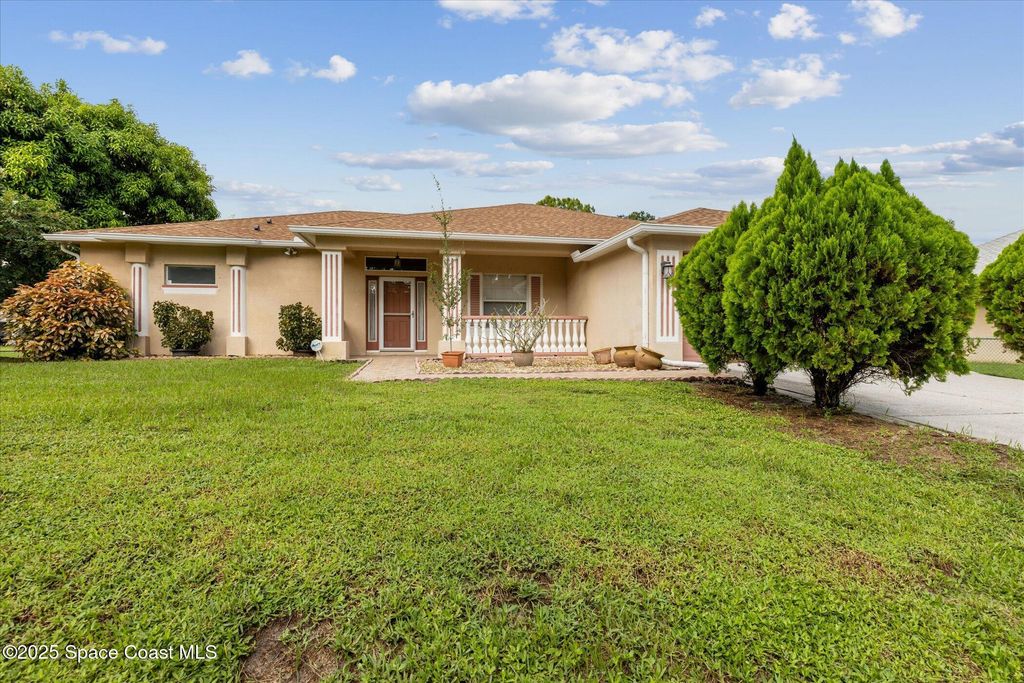 Photo of 2298 Mantilla Avenue SE, Palm Bay, FL 32909 (MLS # 1056992)