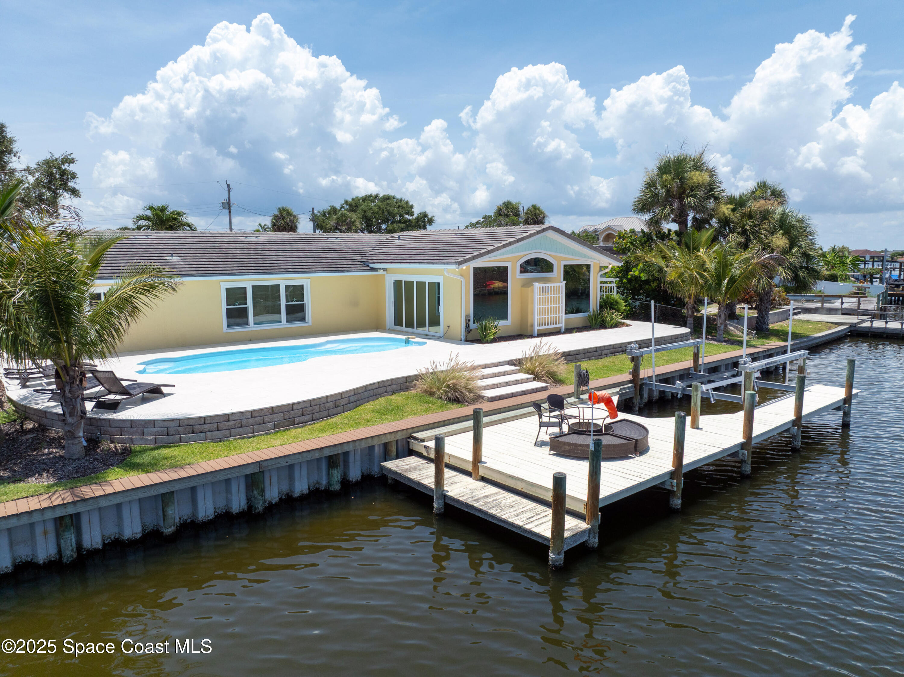 211 Jamaica Drive