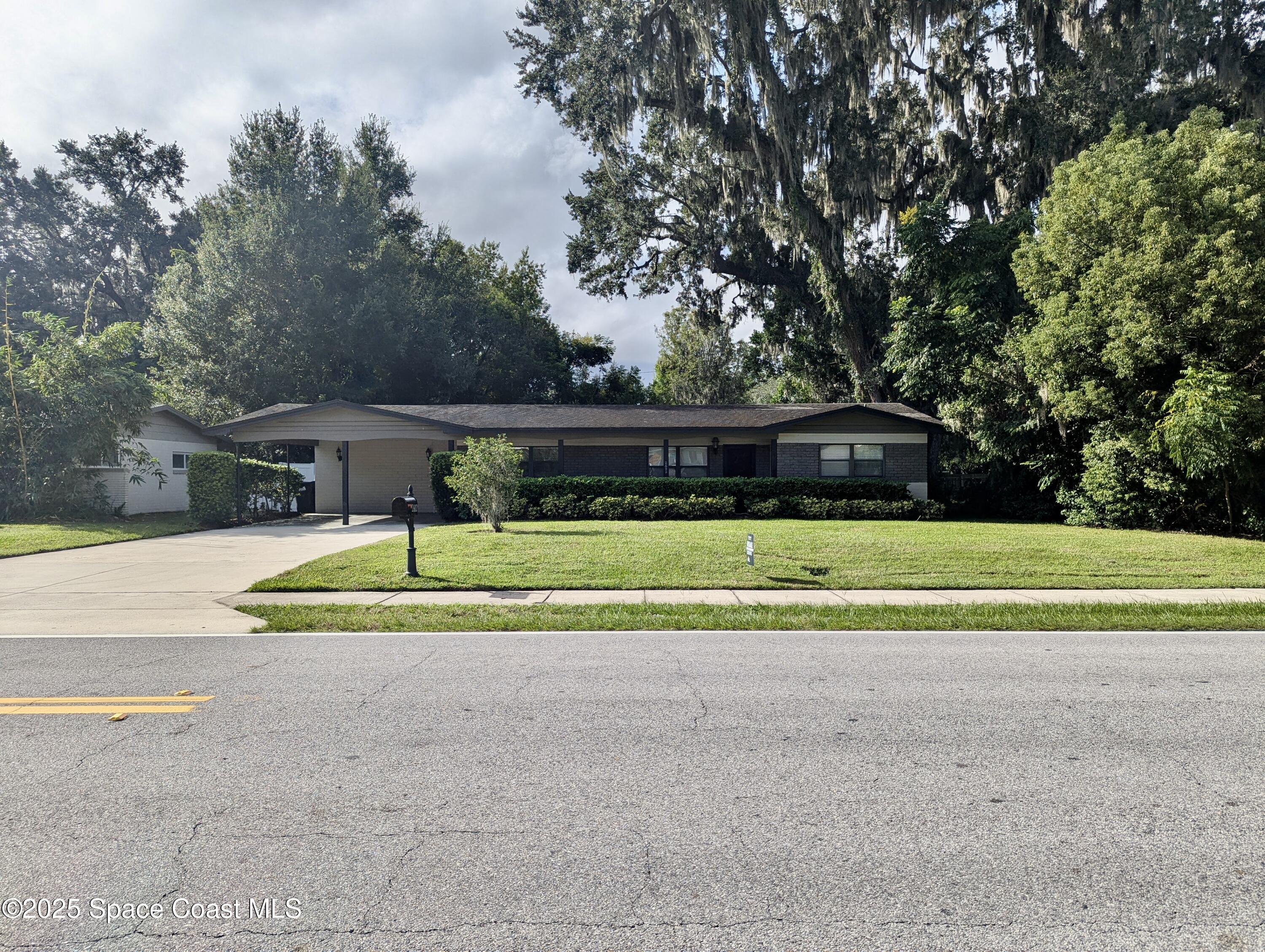 2602 E Pershing Avenue