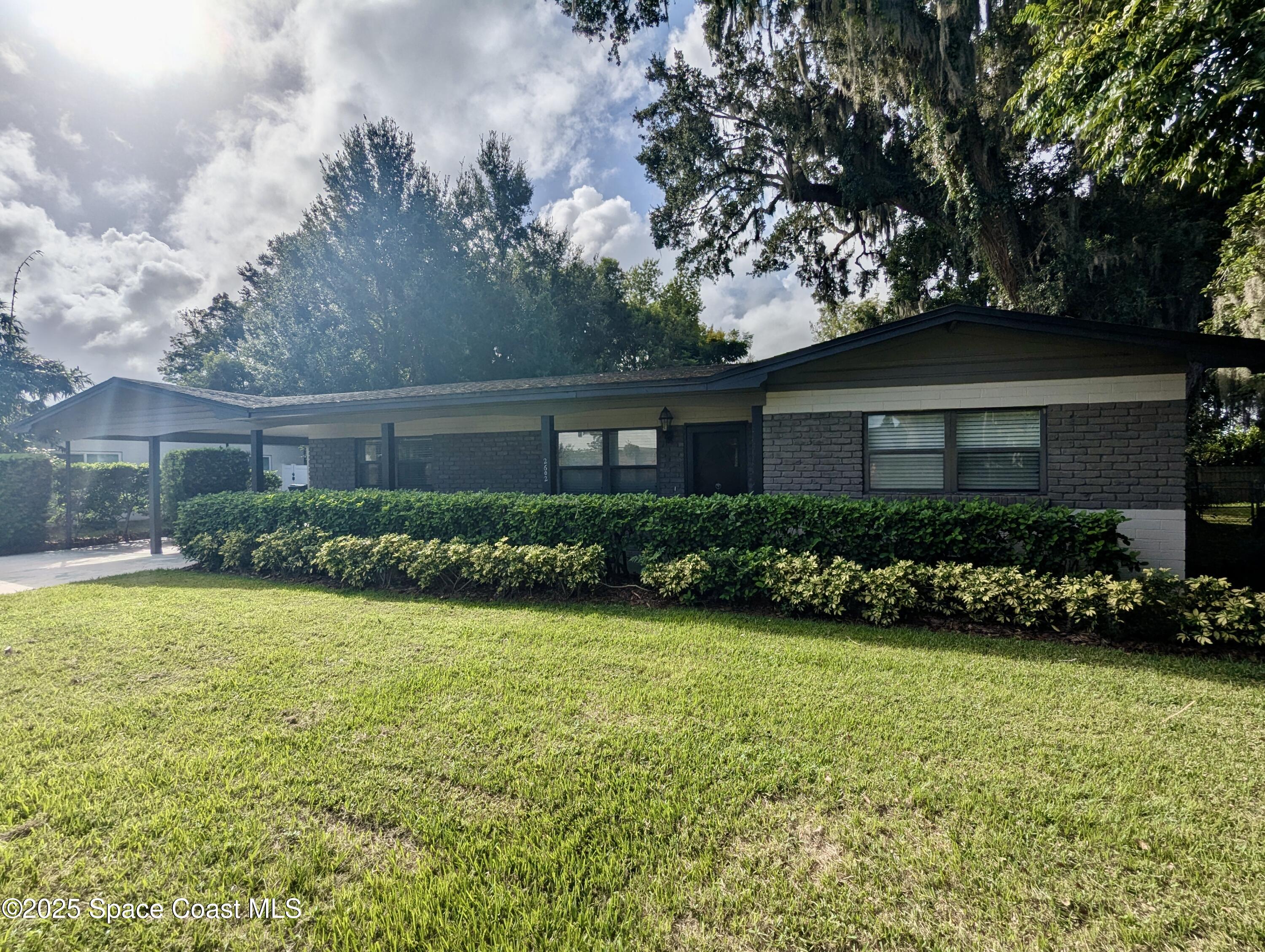 2602 E Pershing Avenue