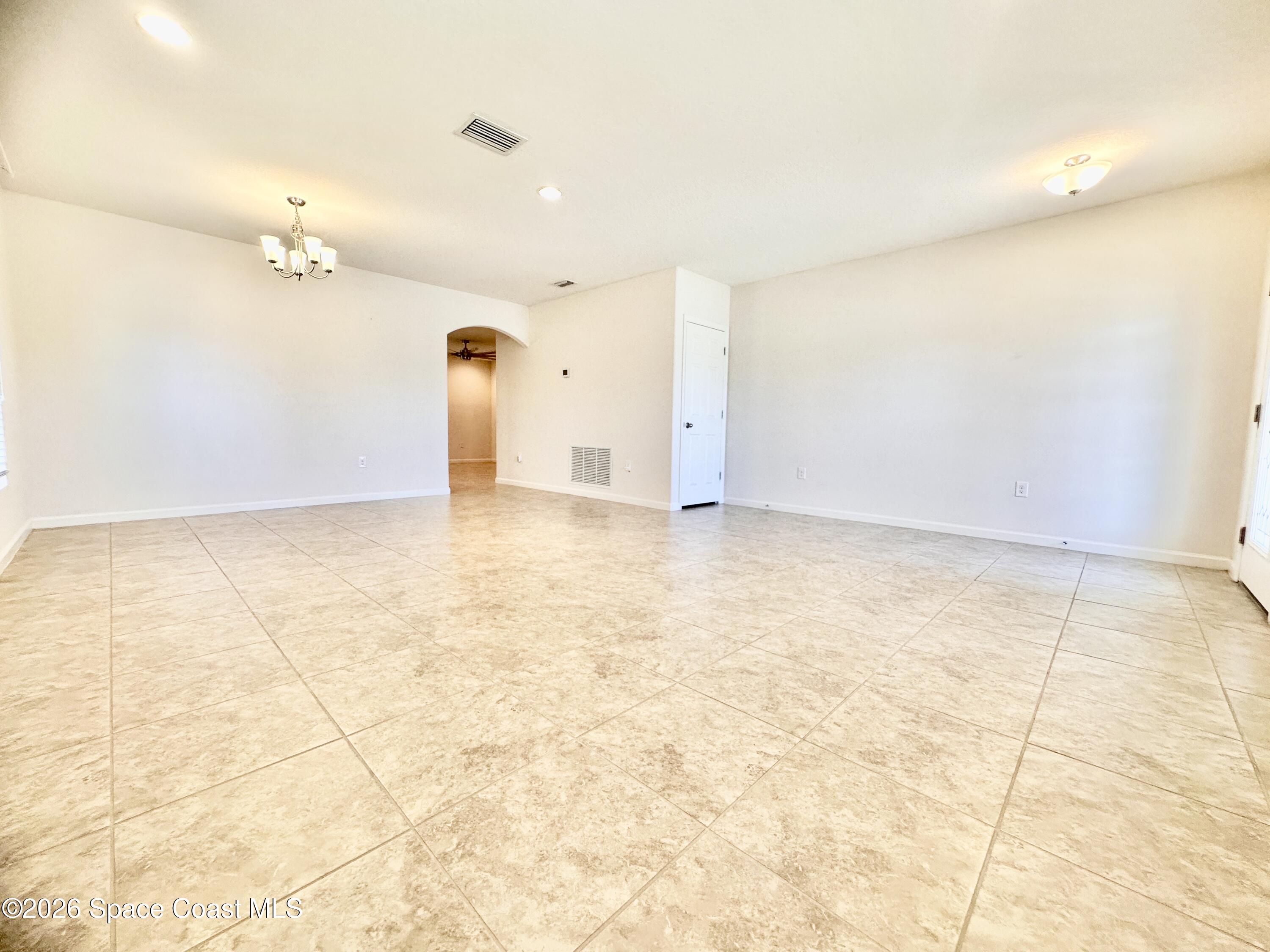 1385 Fuji Drive