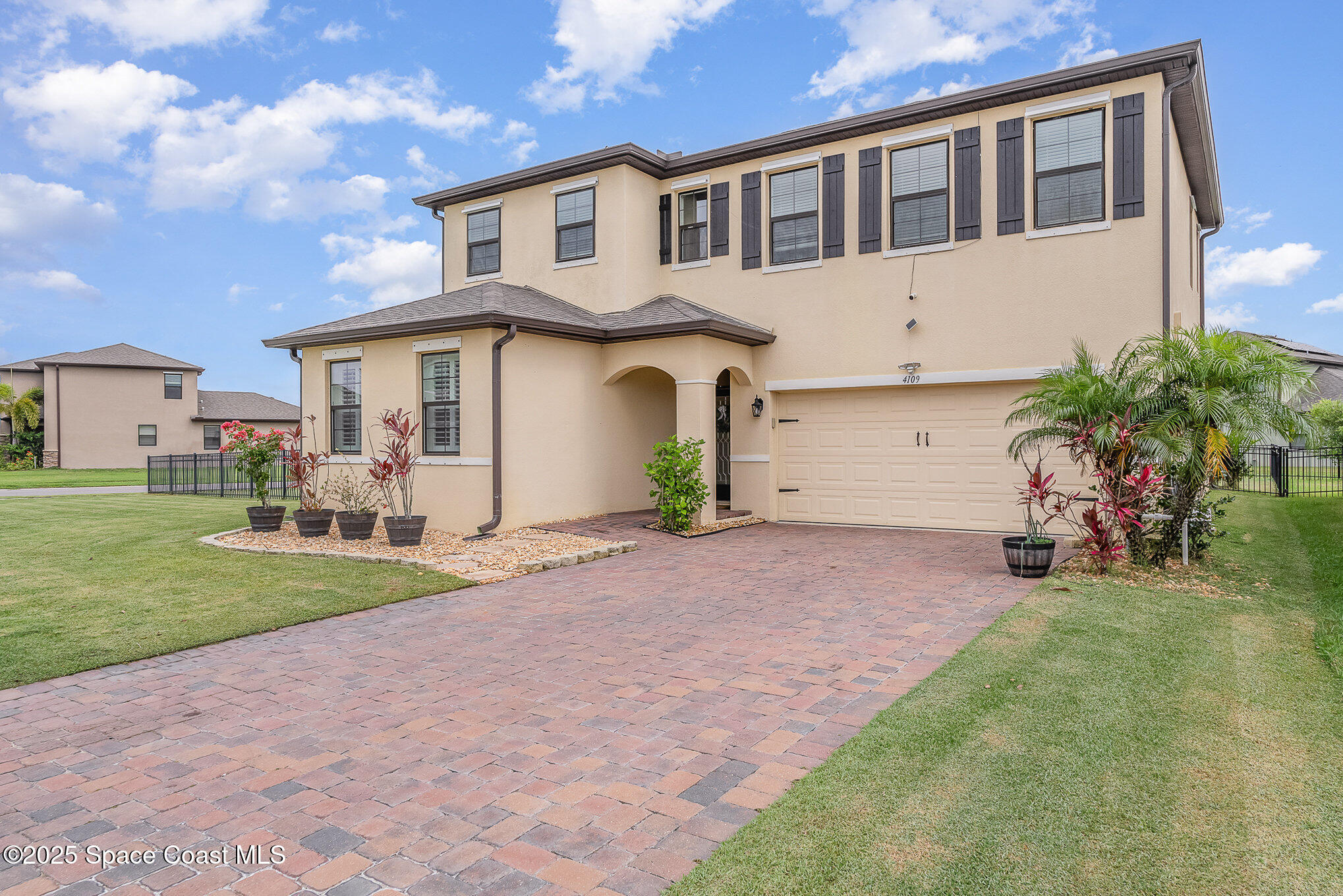 4109 Alligator Flag Circle