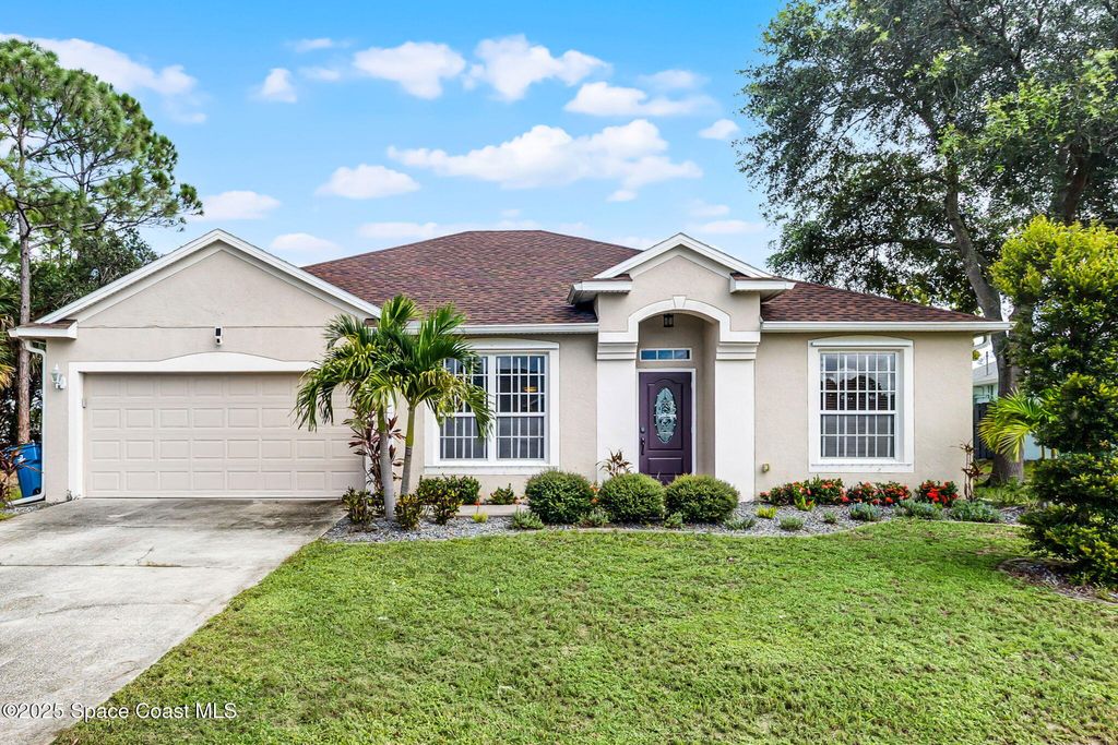 Photo of 359 Brescia Street NE, Palm Bay, FL 32907 (MLS # 1055298)